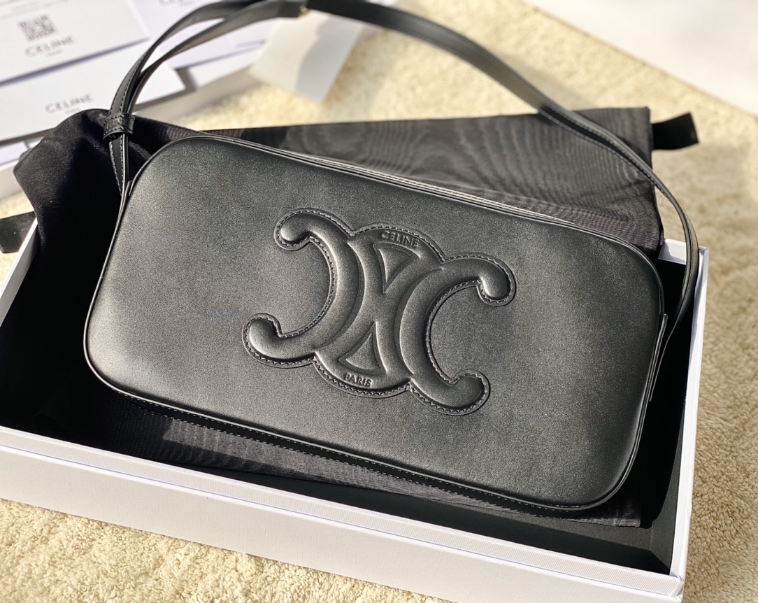 CELINE赛琳小牛皮经典凯旋门立体logo肩背包199183