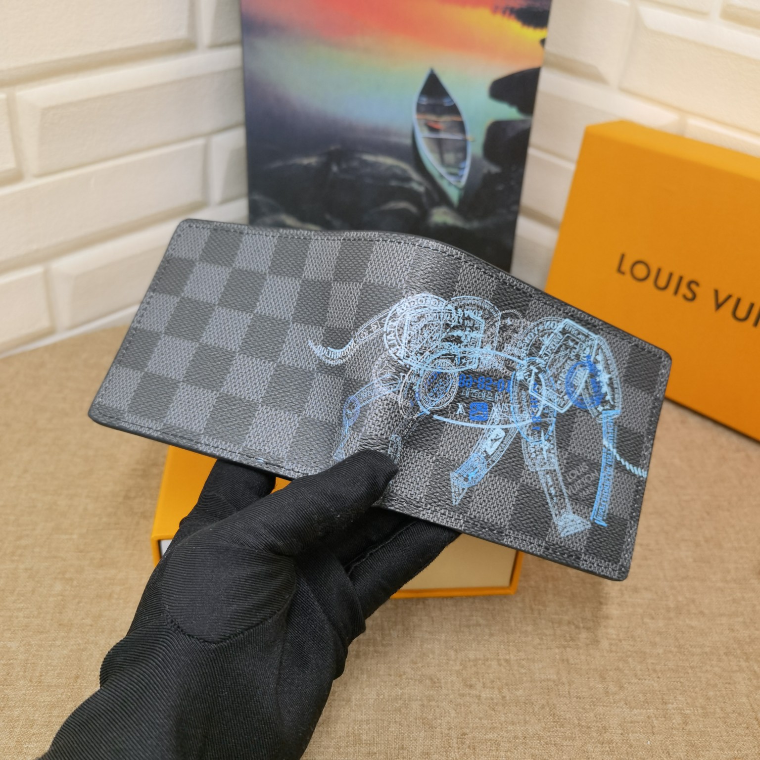 Leather Wallet - Stitching Detail