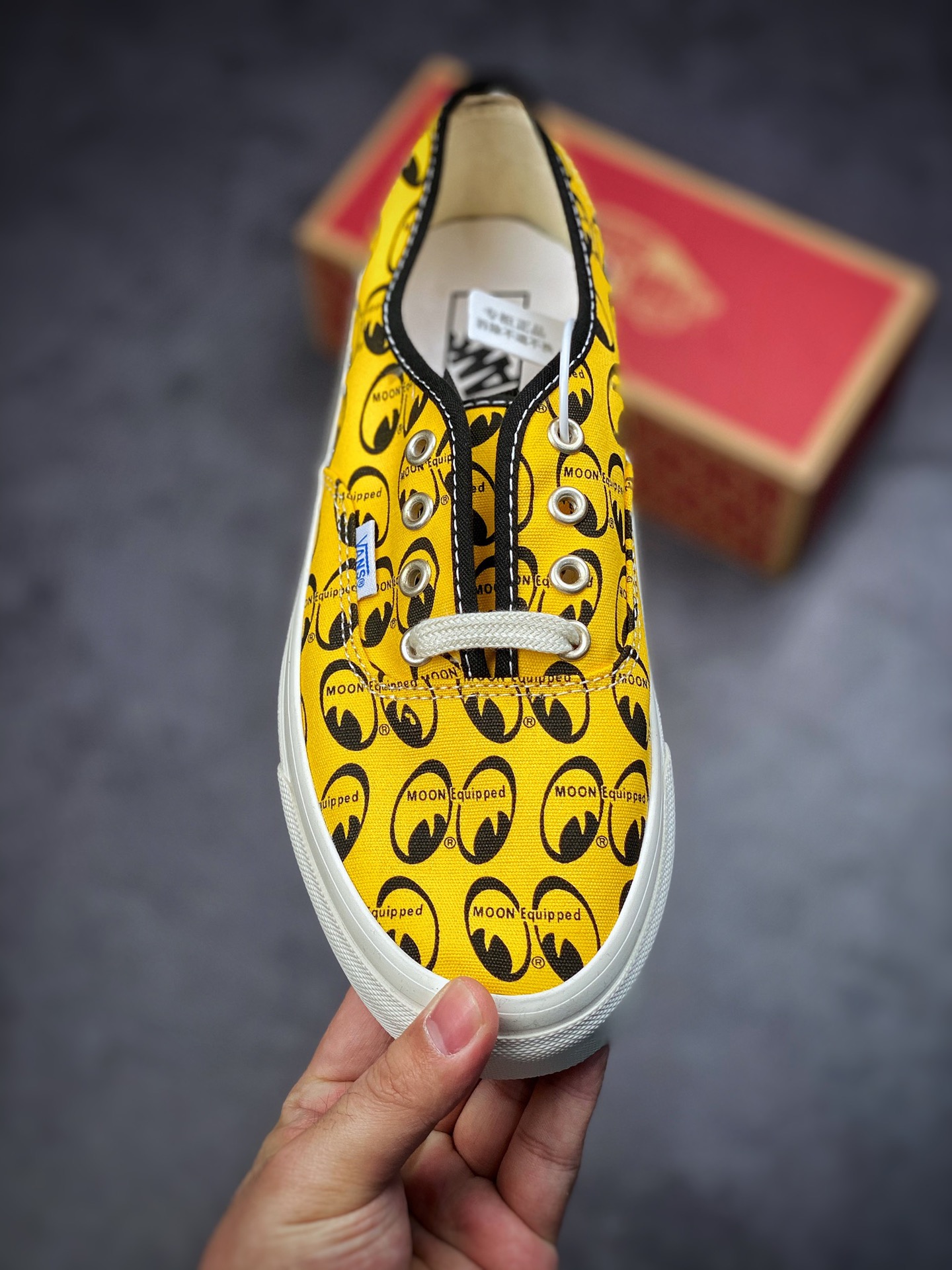 140 Mooneyes x Vans Authentic 44 Dx 联名系列大眼睛低帮休闲板鞋 VN0A5KX4AVQ