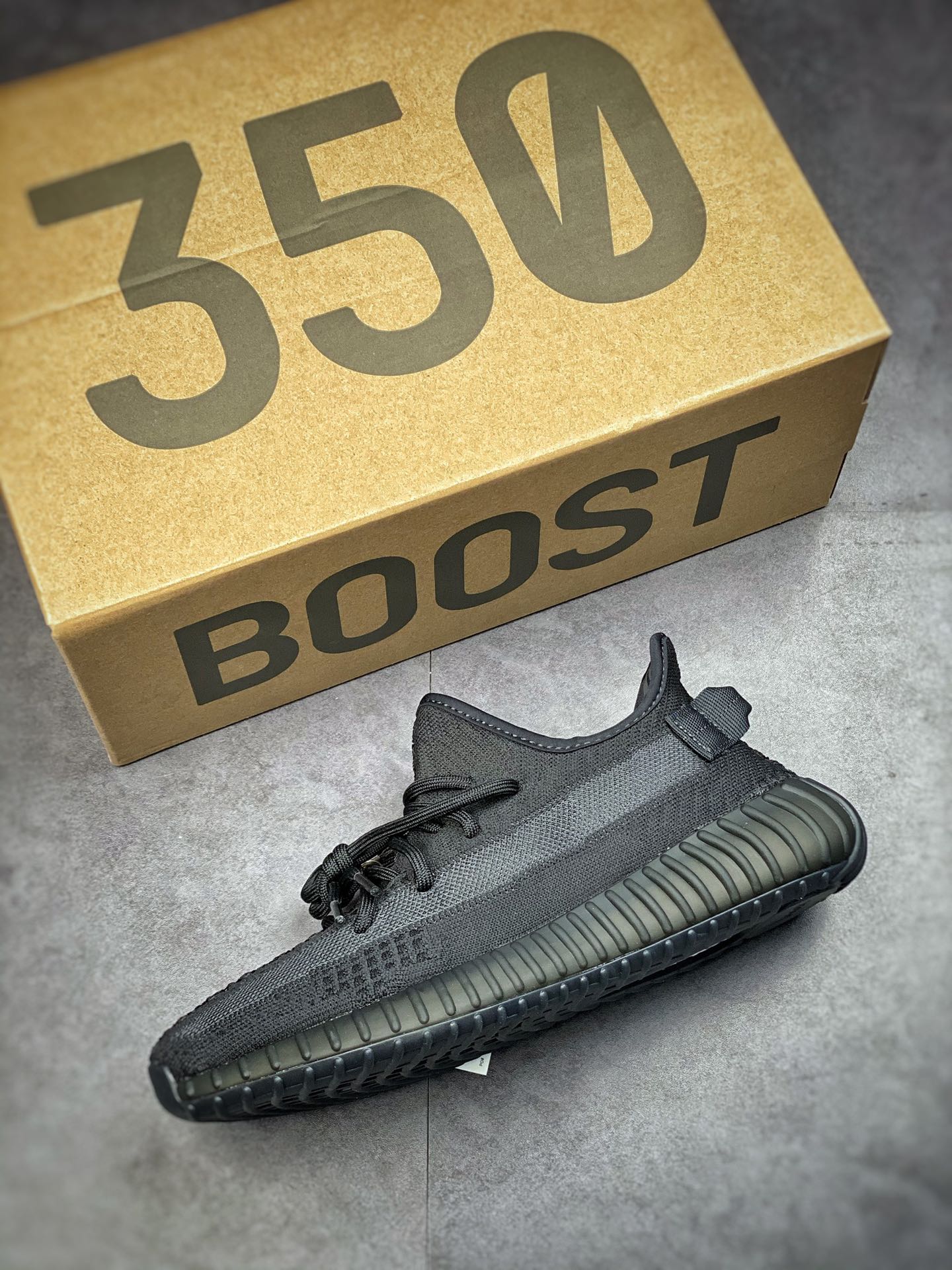 350 Yeezy 350 Boost V2 "Onyx" 黑武士 HQ4540