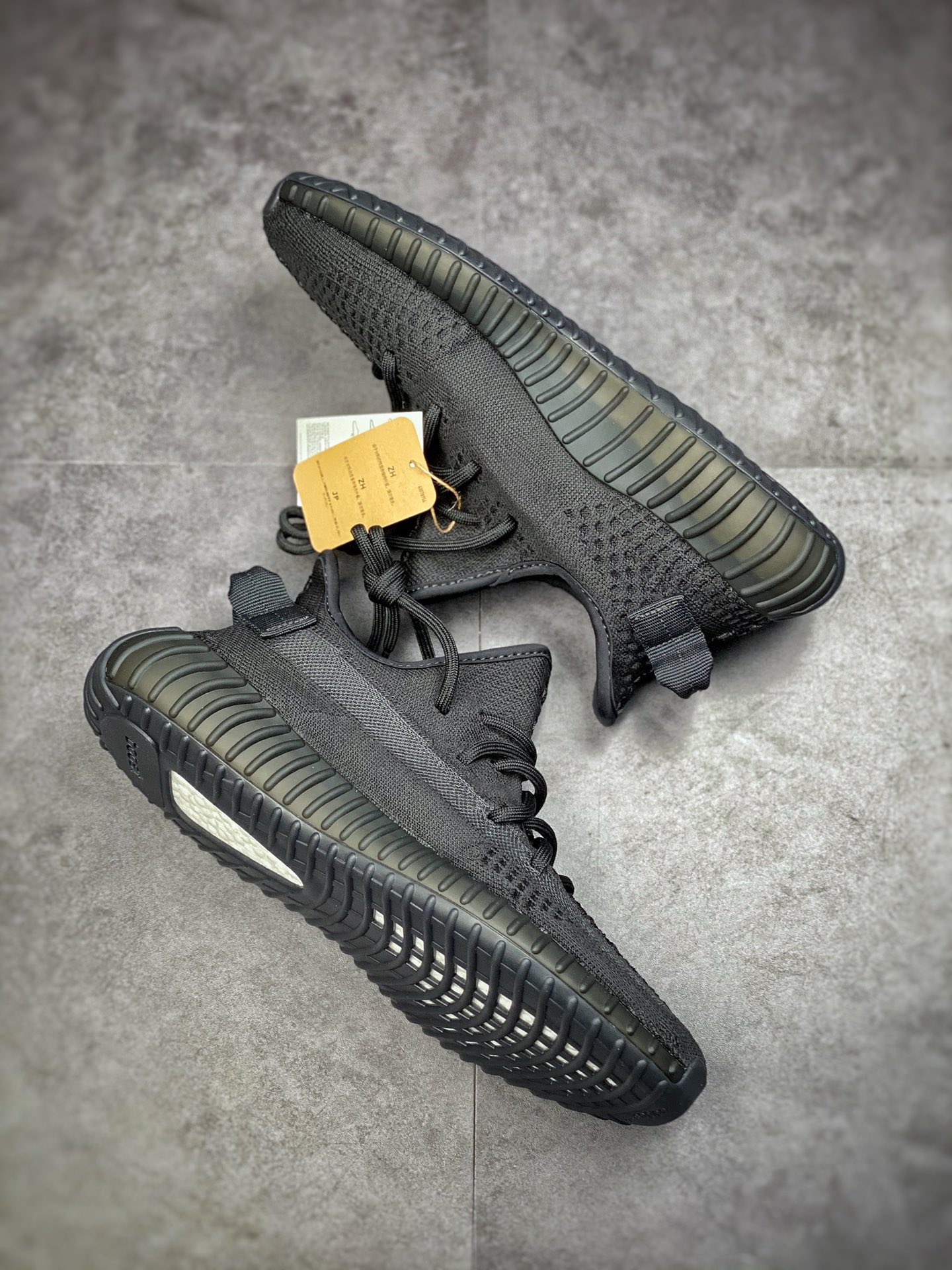 350 Yeezy 350 Boost V2 "Onyx" 黑武士 HQ4540