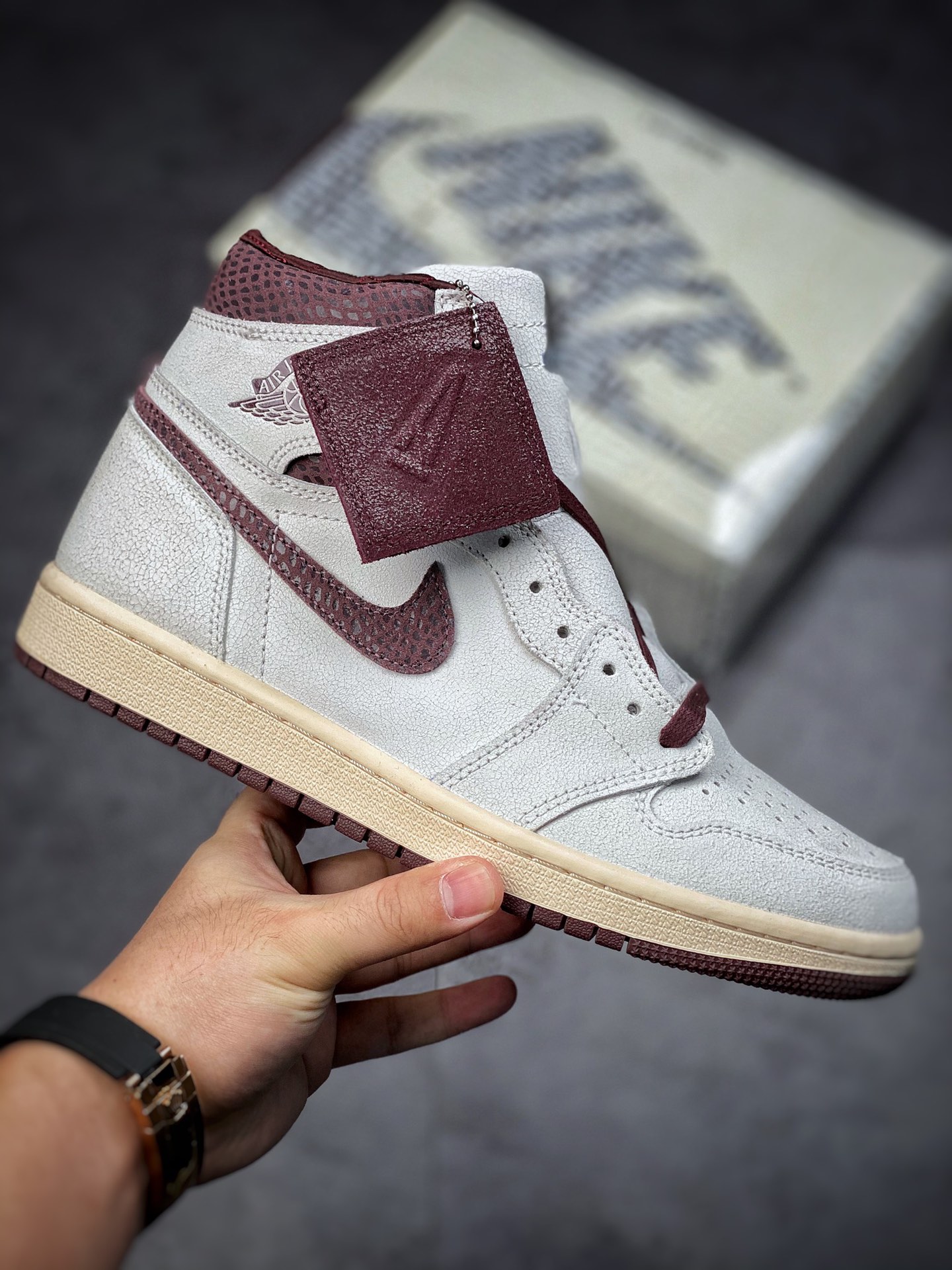 260 顶级性价比清洁度完美 外贸原装 Air Jordan 1 白棕 蛇纹 DO7097-100