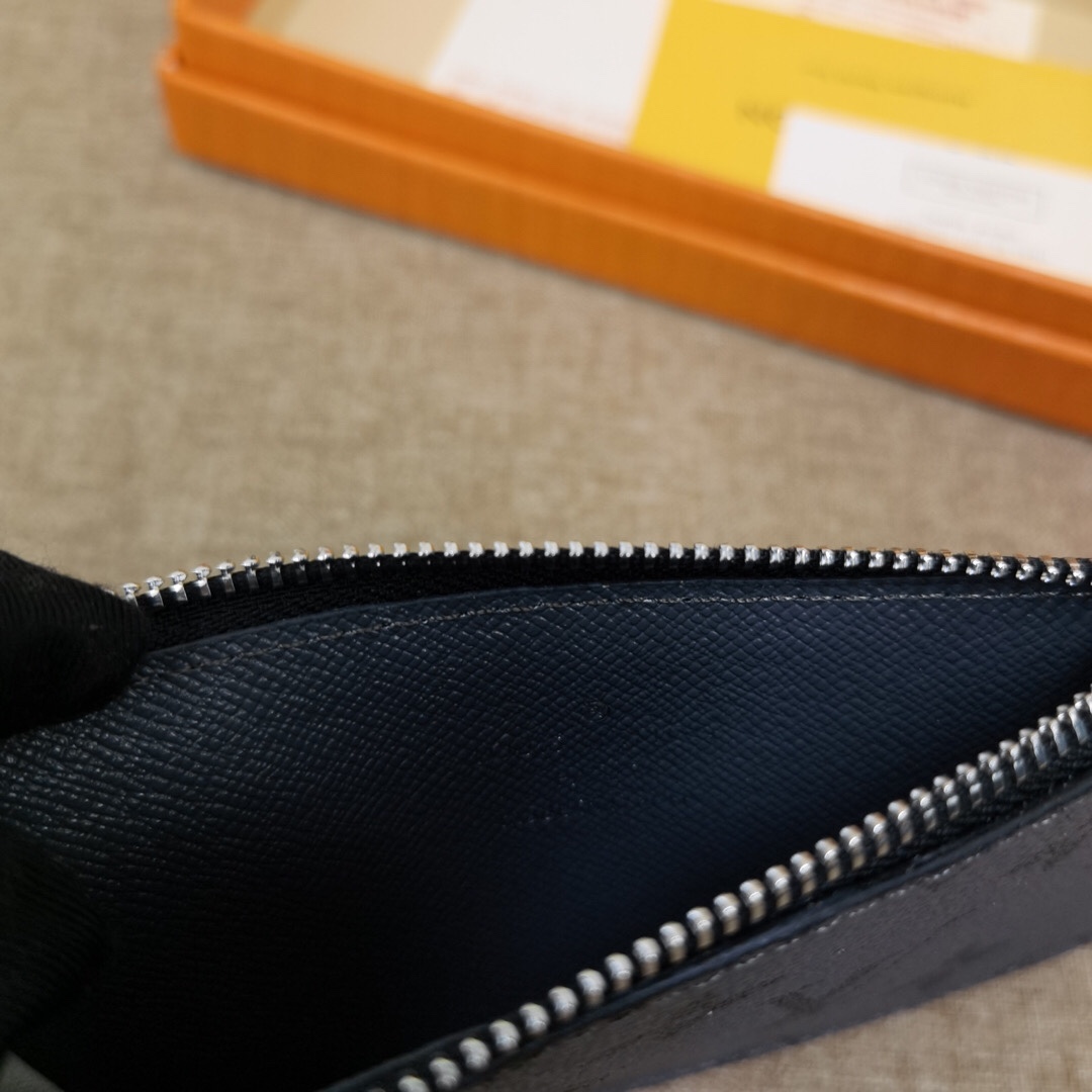 Back of leather card holder