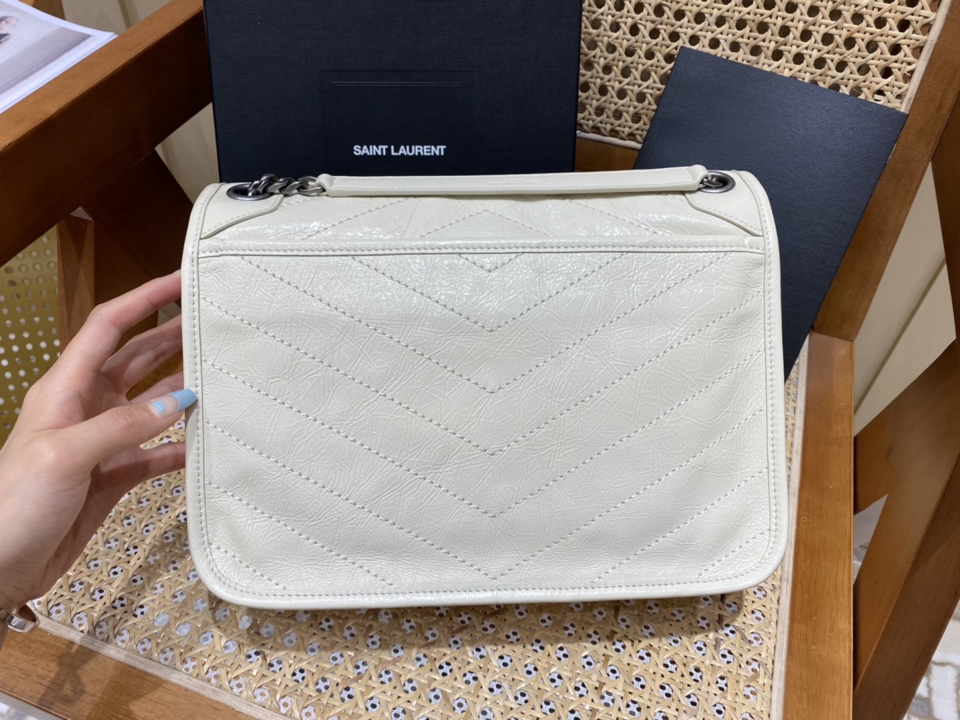 YSL Niki 28CM 邮差包 633158奶白色