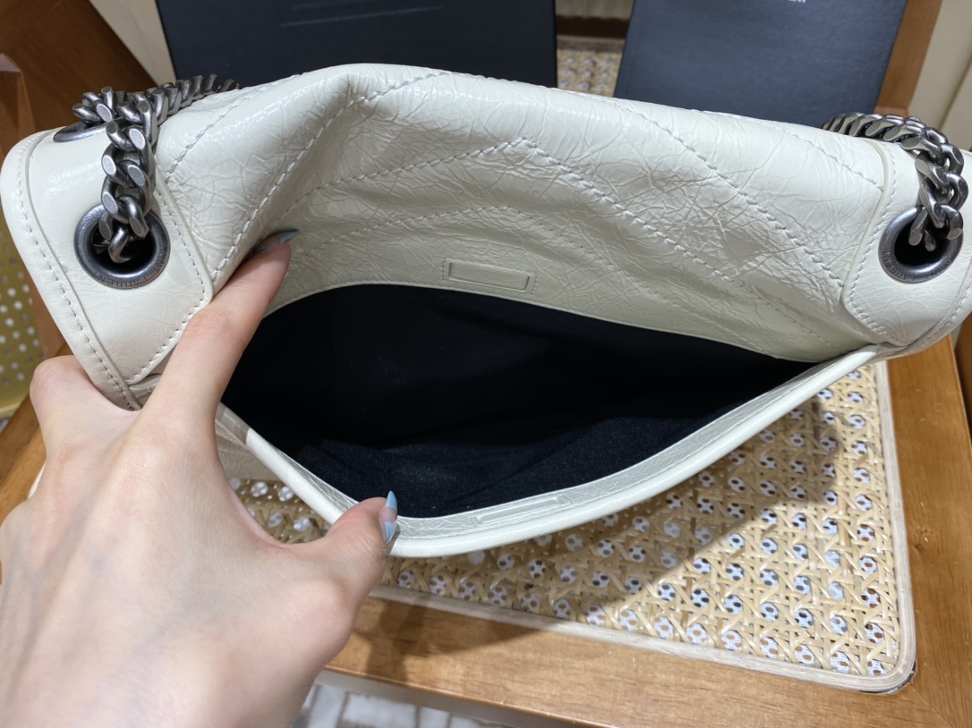 YSL Niki 28CM 邮差包 633158奶白色