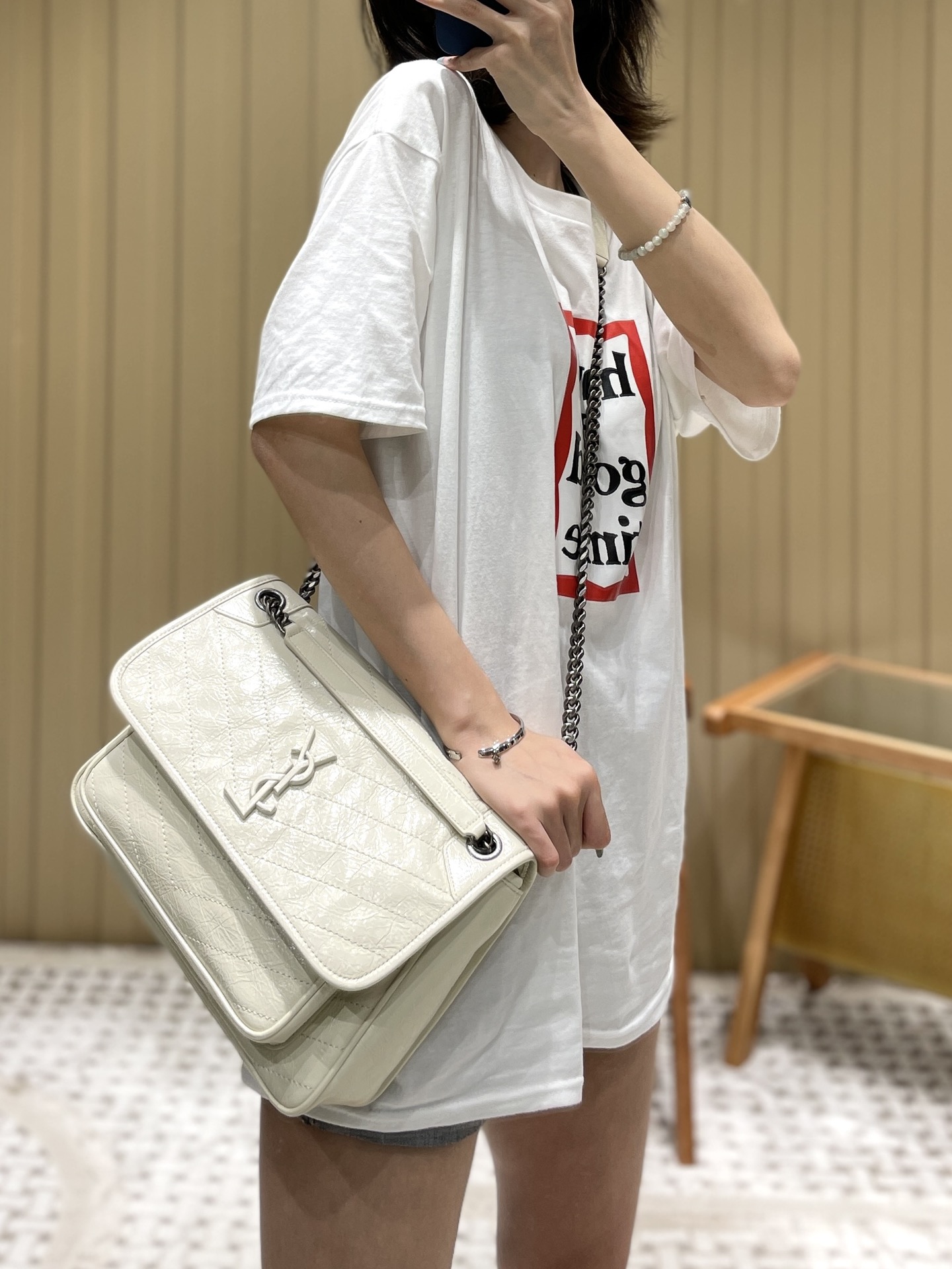 YSL Niki 28CM 邮差包 633158奶白色