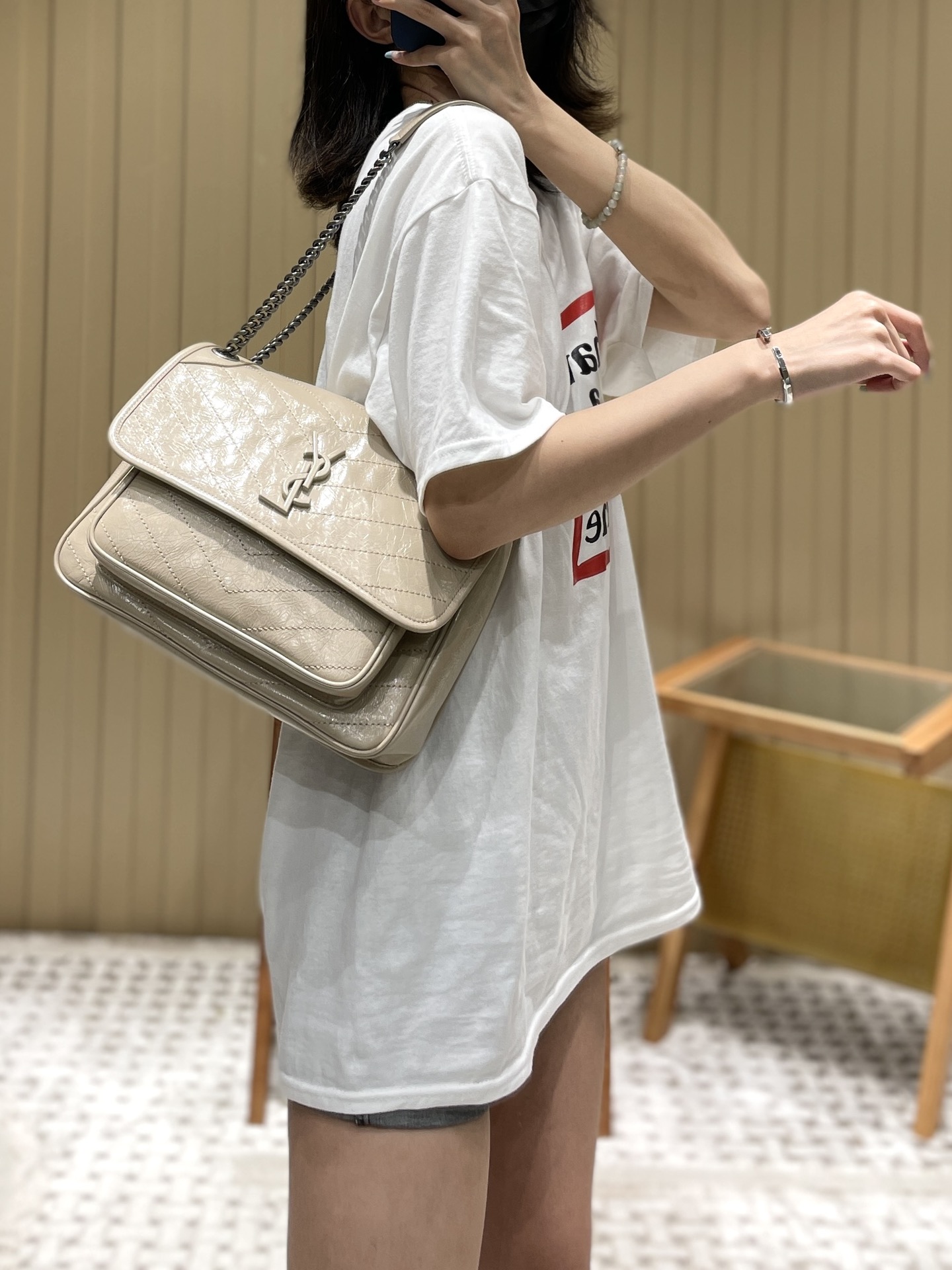 YSL Niki 28CM 邮差包 633158奶茶色