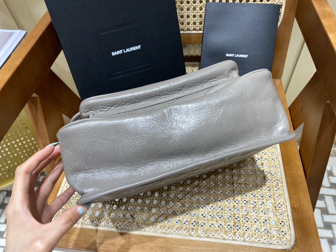 YSL Niki 28CM 邮差包 633158浅灰色
