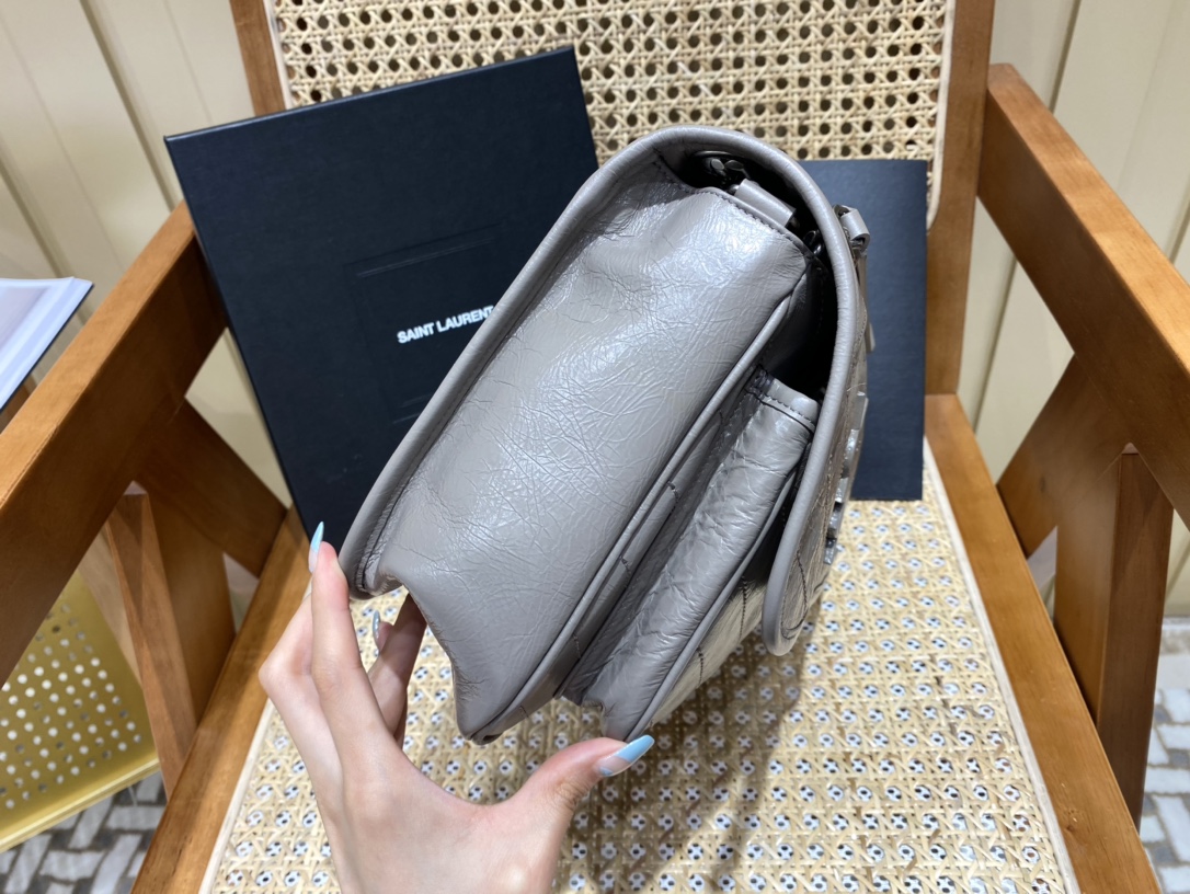 YSL Niki 28CM 邮差包 633158浅灰色