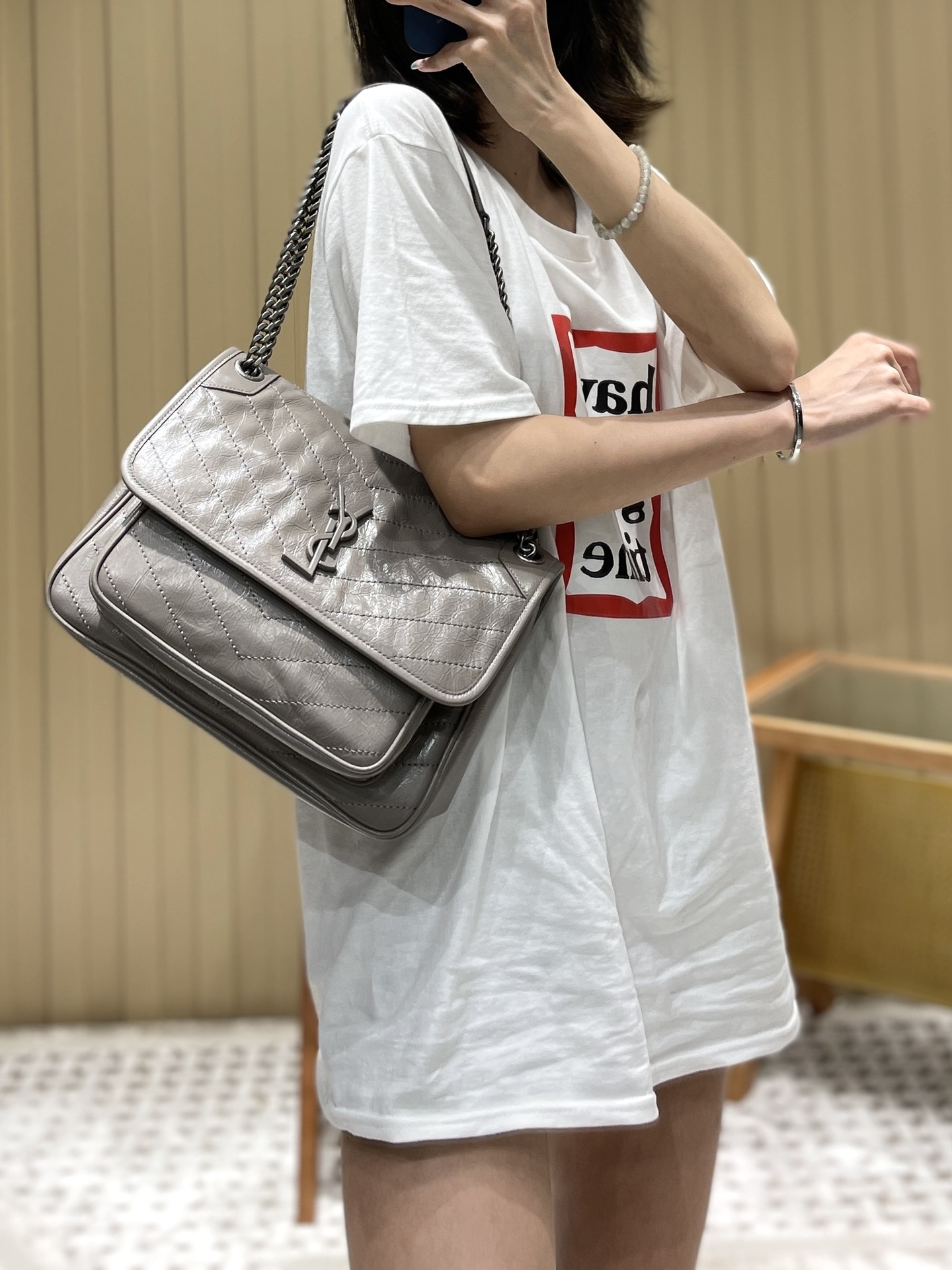 YSL Niki 28CM 邮差包 633158浅灰色