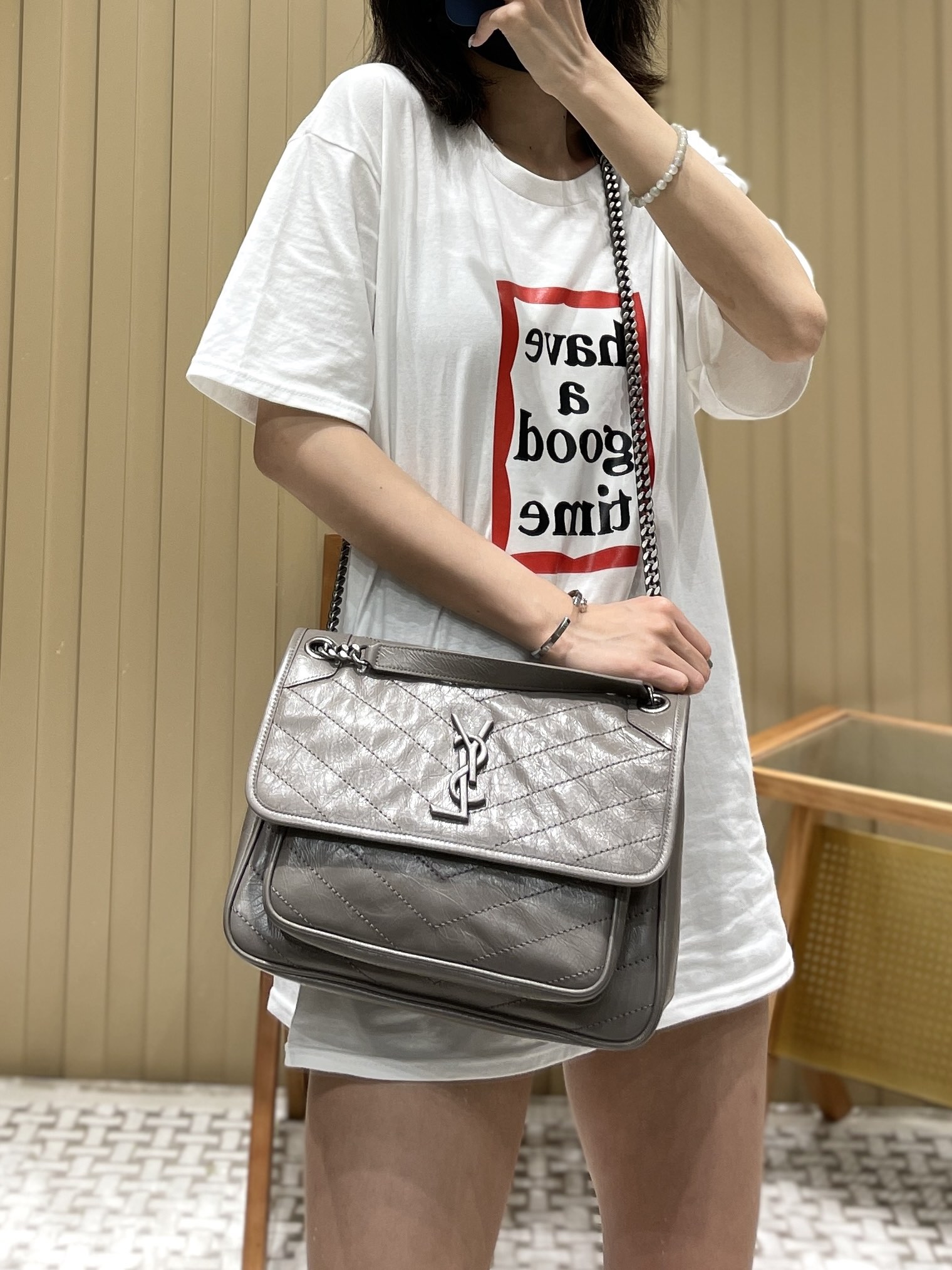 YSL Niki 28CM 邮差包 633158浅灰色