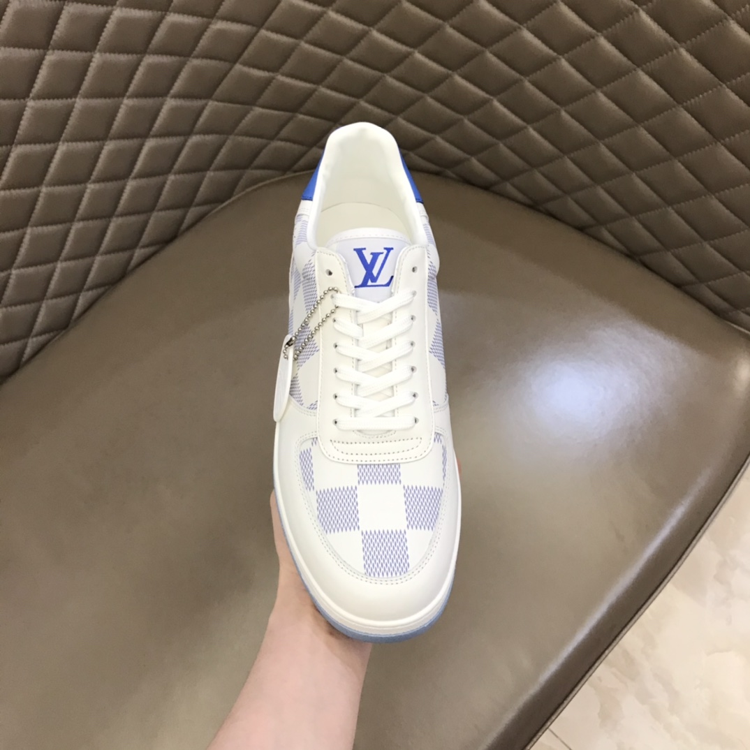 LV/路易威登   用棋盘格印花头层牛皮制作男士经典休闲运动鞋