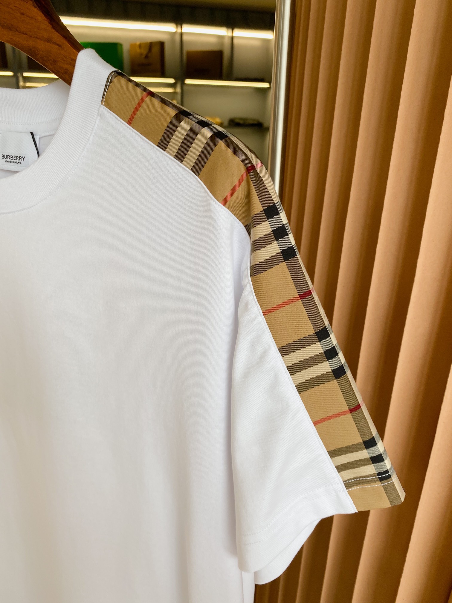 Burberry BBR 巴宝莉 侧边格纹拼接棉质宽松短袖T 恤衫