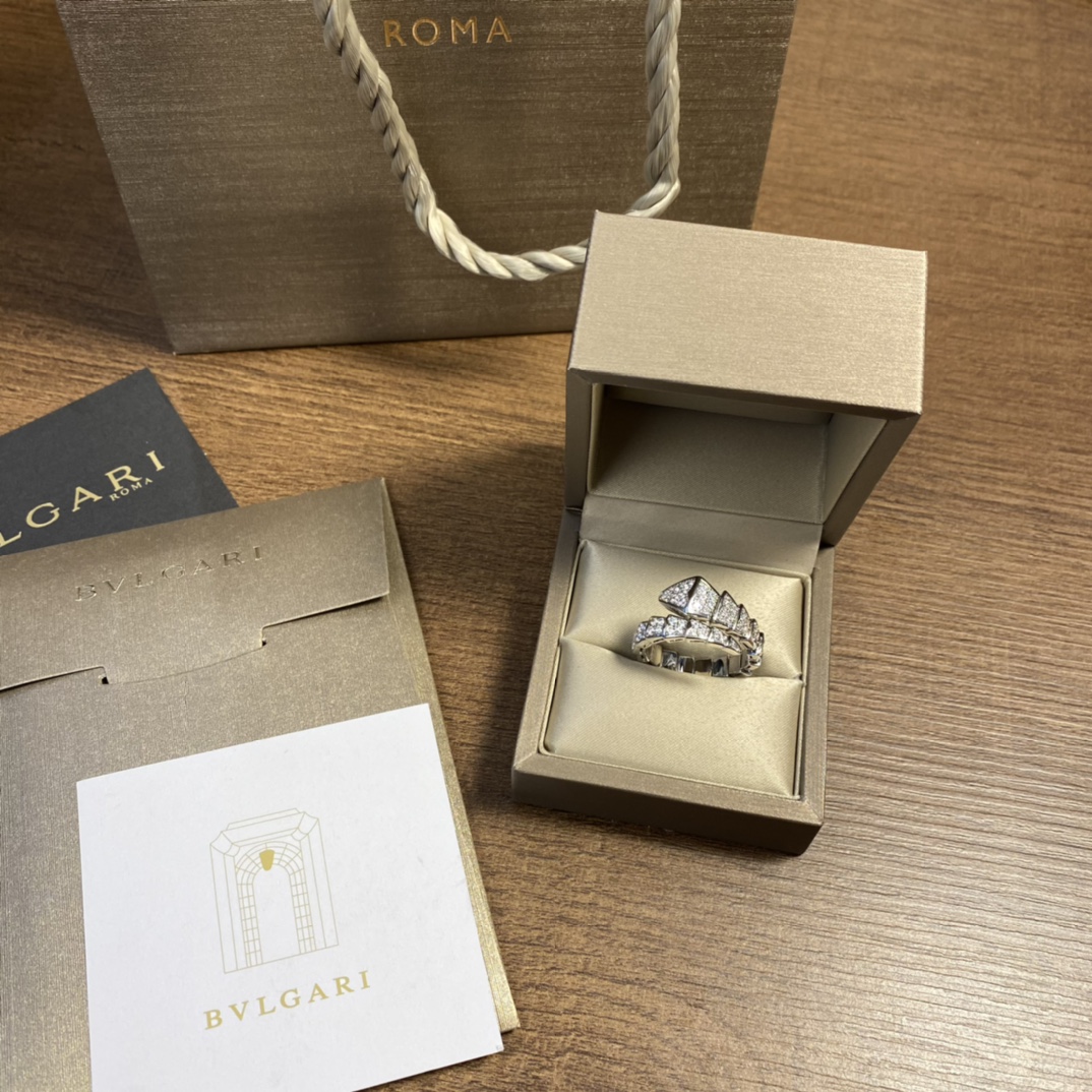 Bvlgari ring