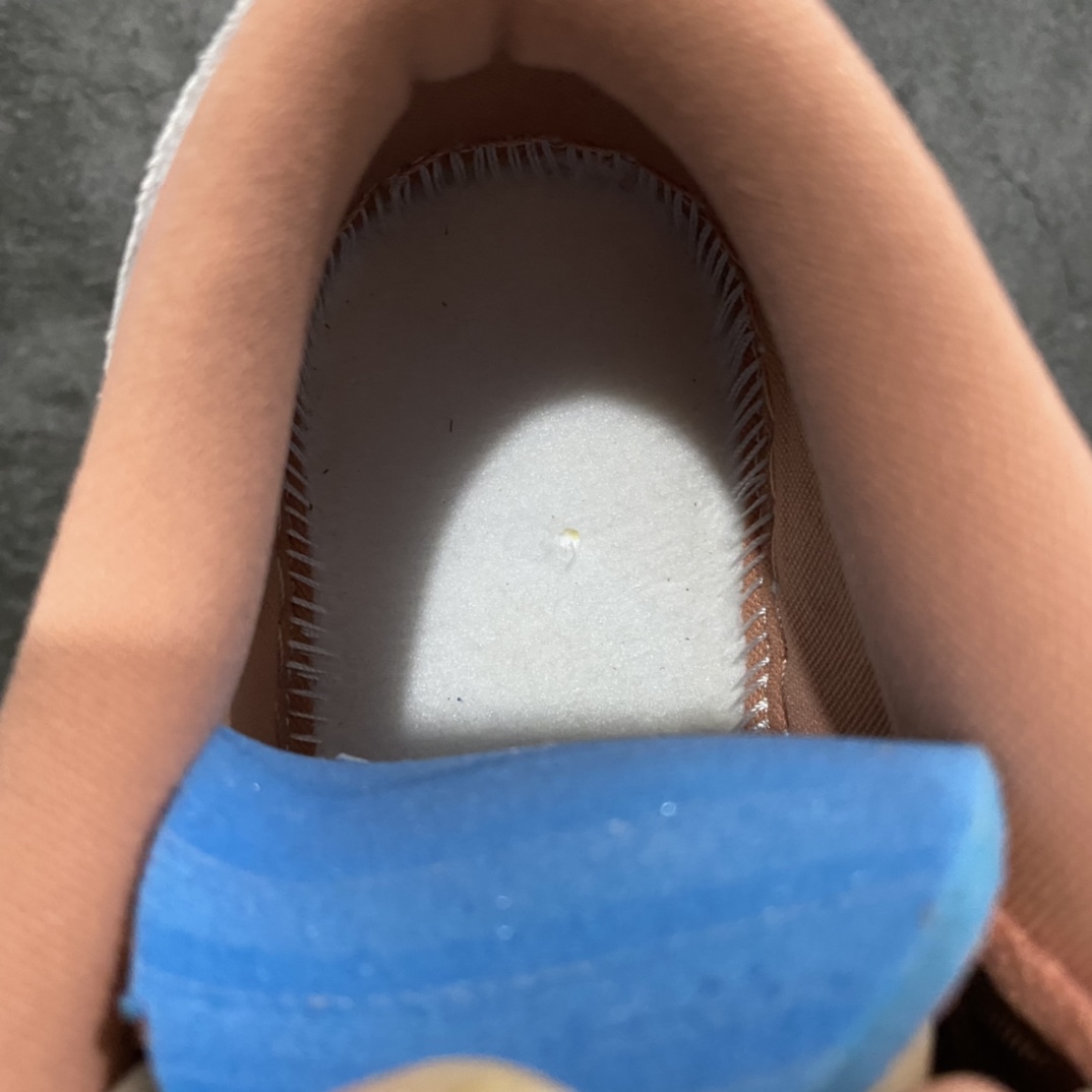 图片[8]-GC(dt)纯原版本 Air Jordan AJ1 Low 低帮 粉蓝 DC0774-800 市面唯一纯原级别 完美零毛边处理 原厂内置全掌气垫 价格定位良心 几十个配色陆续出 平台专用代工流水线出品 一眼公司既视感 拿到手的一瞬间就与众不同 碾压市面所有版本 认准细节 全部原鞋开发 每一个配色都会采购原鞋确认细节 打破市面看图做货无好货之说 细节精确 所有配色原数据档案开发！ 尺码：35.5 36 37.5 38 38.5 39 40-选品中心