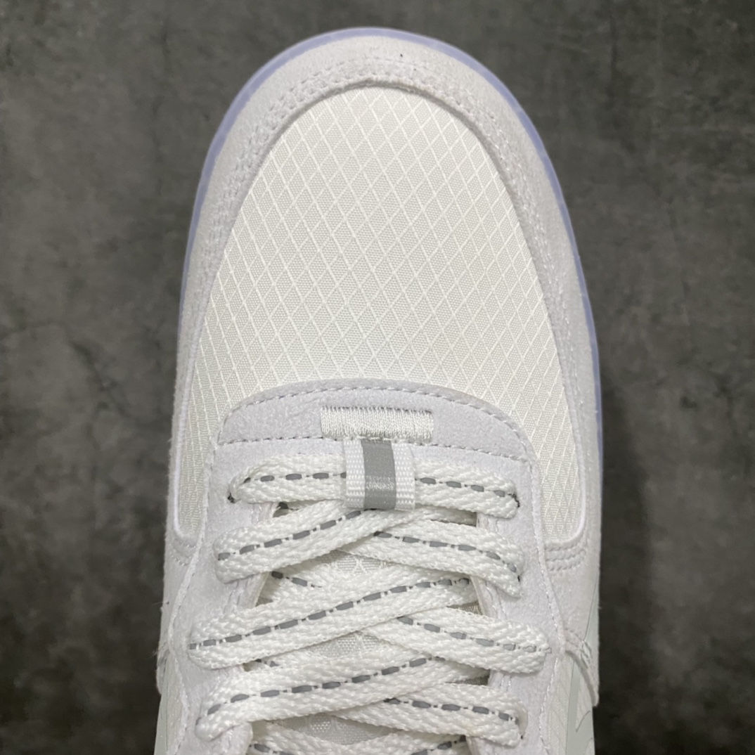 图片[5]-渠道纯原 NK Air Force 1 React QS Light Bone 空军一号解构冰蓝冰块🧊 CQ8879-100 目前大几率过验 原厂大底唯一正确卡色 韩国进口网纱 React缓震鞋垫 裸眼3D织唛标后跟标工艺 全鞋电脑针车 工整有序 原厂港宝加持完美还原灵魂版型 原盒原配从里到外百分百还原 白色鞋身搭配浅蓝色水晶底 内置react鞋垫 取消了sole气垫 鞋面采用尼龙材质和绒面革材质拼接打造 侧身Swoosh logo极具OW风格 整体样式简洁高级 全鞋线条3M反光显著 尺码：36 36.5 37.5 38 38.5 39 40 40.5 41 42 42.5 43 44 44.5 45-选品中心