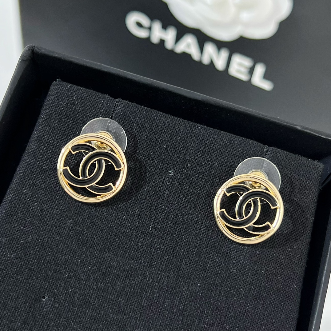 新款☑️CHANEL香奈儿双c圆形耳钉耳环