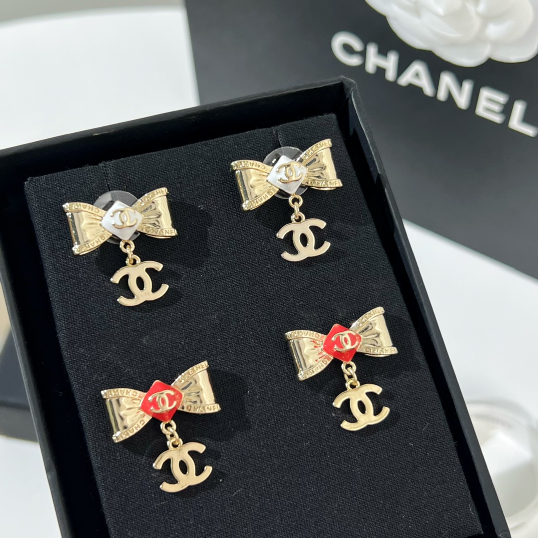 新款☑️CHANEL香奈儿双c蝴蝶结耳钉耳环
