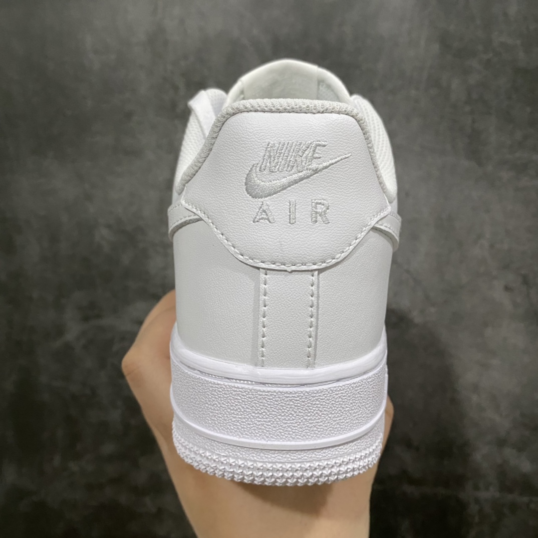 图片[3]-顶级版Air Force 1 Low AF1空军纯白低帮 全市场200元以下，目前你能找到的最优的一个版本没有之一，头层皮料 完美鞋型 钩子裁边清洁度无敌！针车走线图片放大看相当整齐，鞋带口冲孔与鞋头冲孔非常圆润干净 无任何毛边，正确做旧鞋带金属铁片，中底走线 鞋垫刷胶 大底含气垫都是基本操作！独家有货，全码可接！ 尺码：35.5-46含半码-选品中心