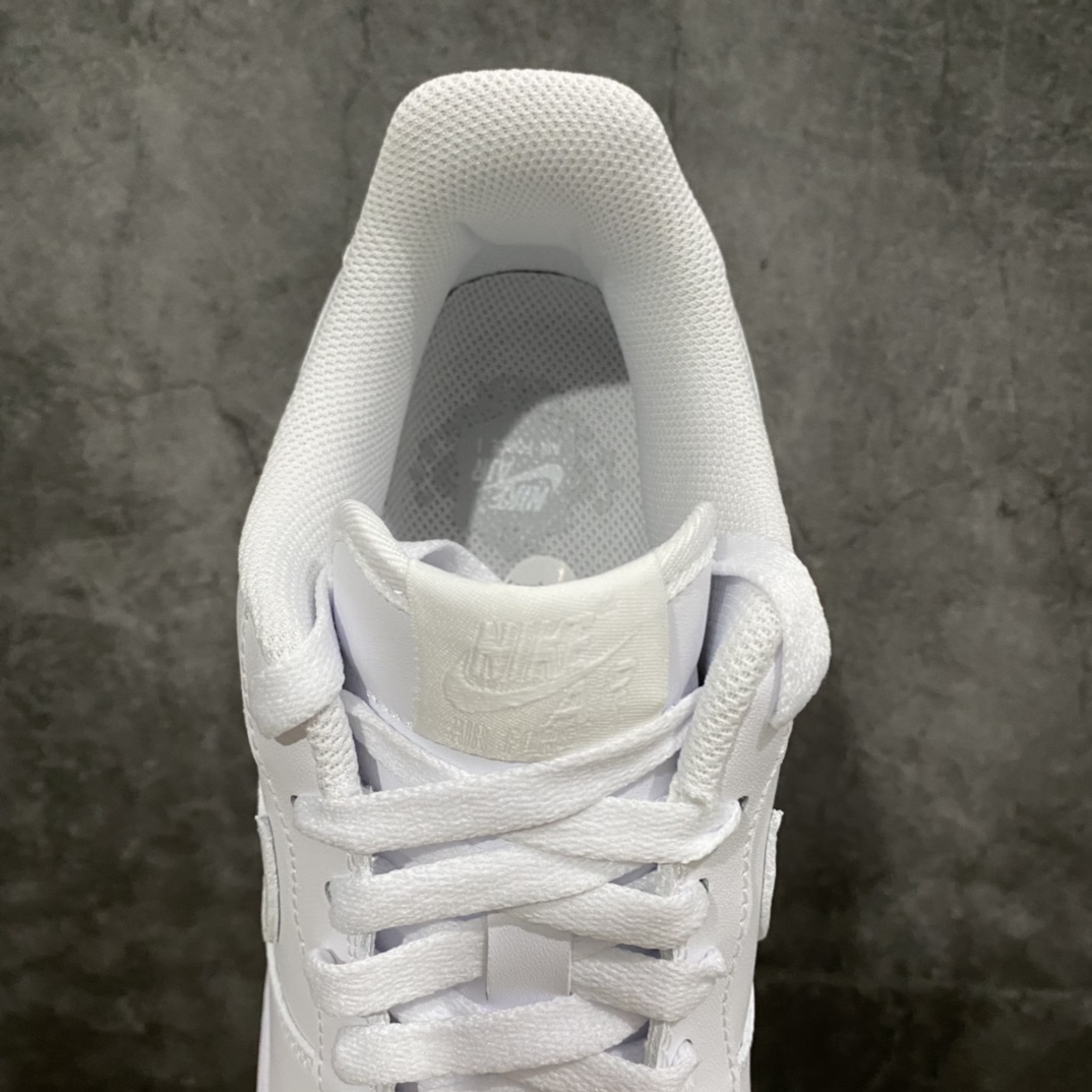 图片[5]-顶级版Air Force 1 Low AF1空军纯白低帮 全市场200元以下，目前你能找到的最优的一个版本没有之一，头层皮料 完美鞋型 钩子裁边清洁度无敌！针车走线图片放大看相当整齐，鞋带口冲孔与鞋头冲孔非常圆润干净 无任何毛边，正确做旧鞋带金属铁片，中底走线 鞋垫刷胶 大底含气垫都是基本操作！独家有货，全码可接！ 尺码：35.5-46含半码-选品中心