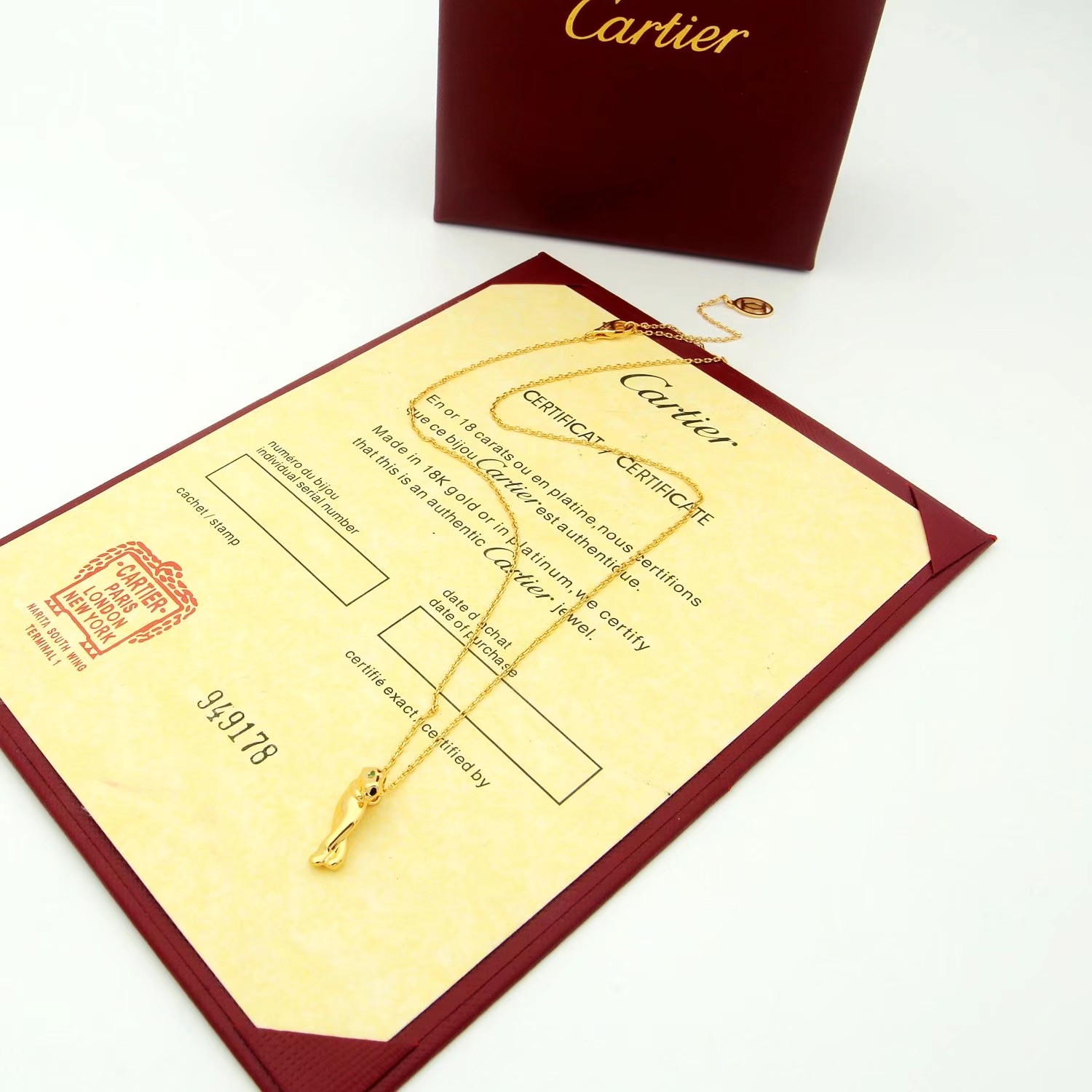 Cartier Cartier 卡地亚豹子项链 贵族范儿、奢华满钻抚媚豹子亚金电镀18k金工艺 搭配祖母绿豹眼项链