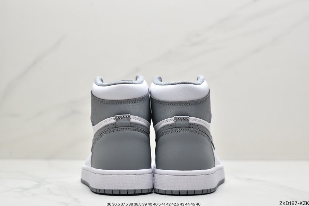 270 NK Air Jordan 1 Retro High OG”Yellow Toe”AJ1代经典高帮百搭文化篮球鞋“黑红脚趾”555088