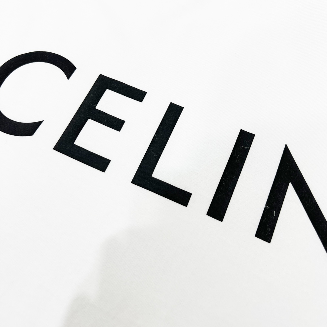 150 CELINE/赛琳 经典字母印花基础款短袖T恤 CE气质清爽干净的短袖T恤