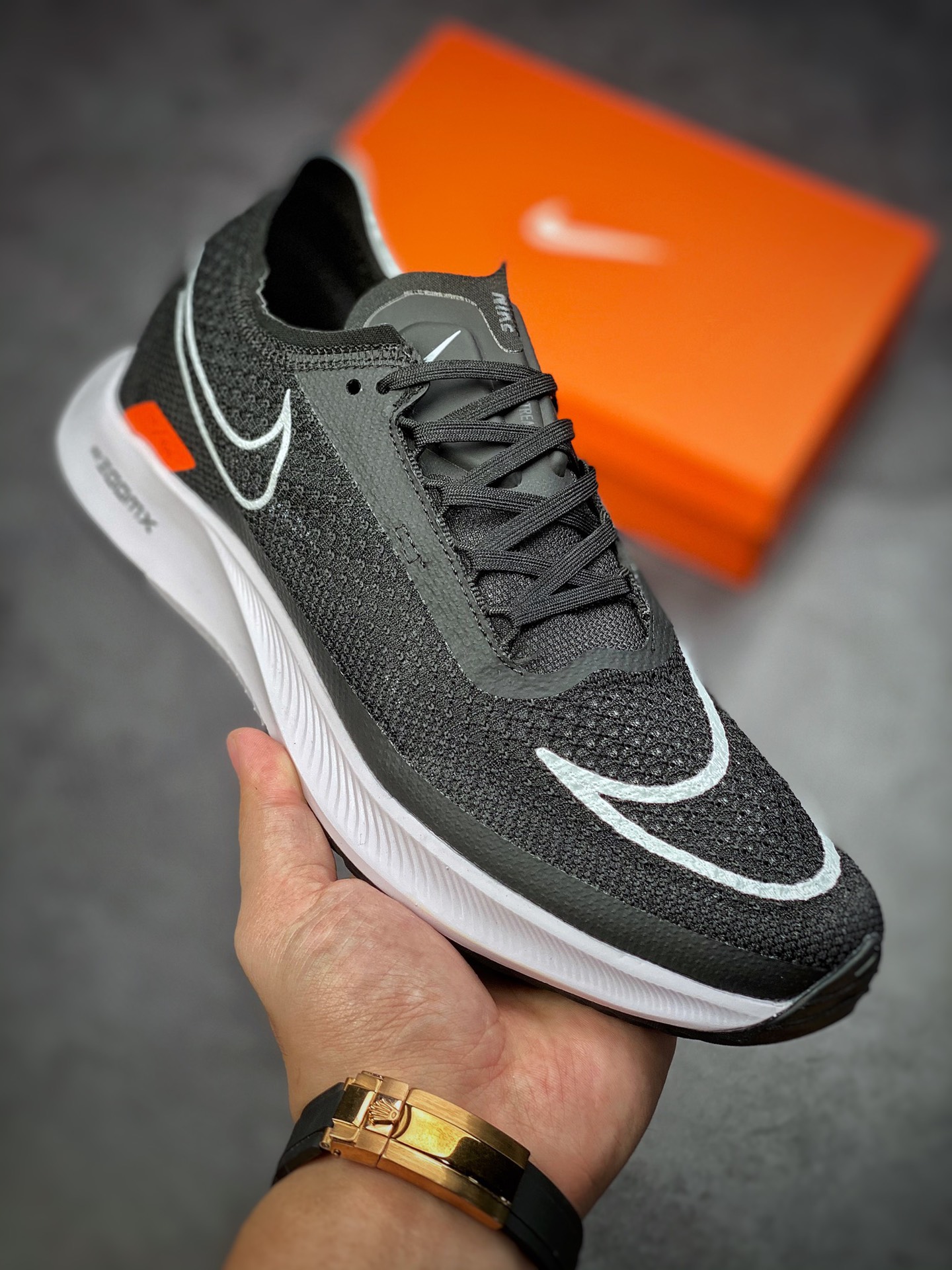 160 Nike ZoomX streakfly Proto 低帮跑鞋黑白 DJ6566-100