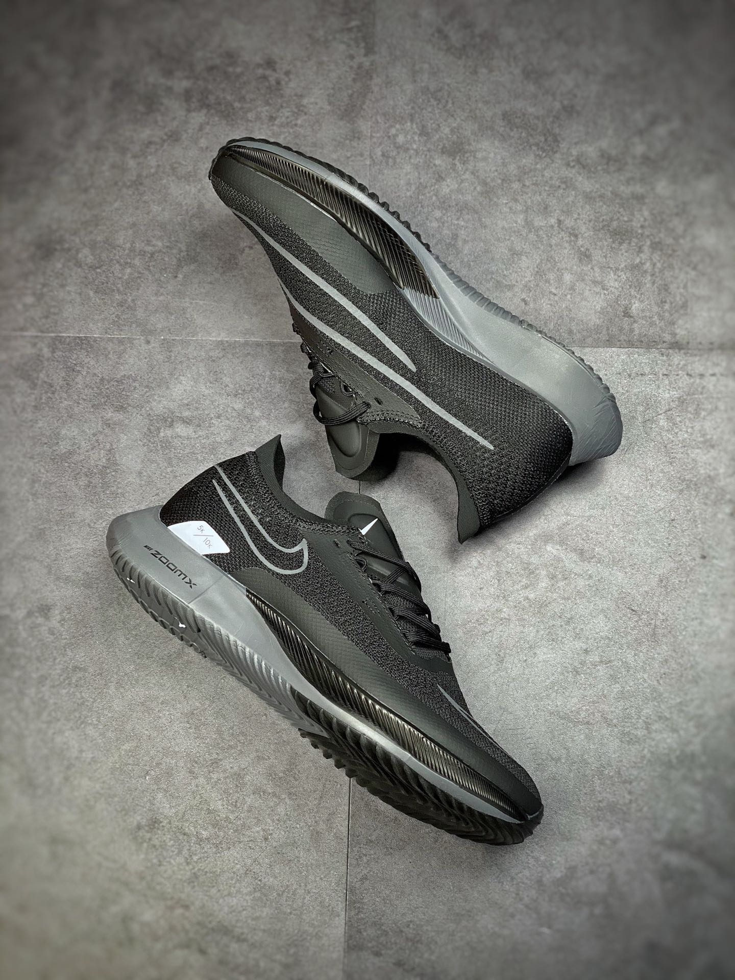 160 Nike ZoomX streakfly Proto 低帮跑鞋 DH9275-103