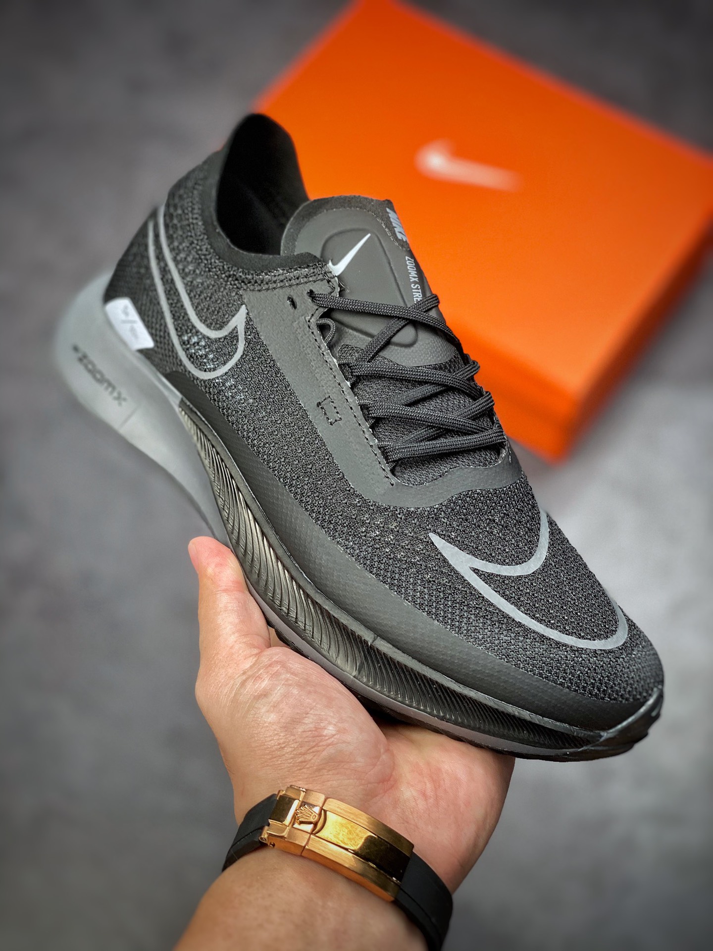160 Nike ZoomX streakfly Proto 低帮跑鞋 DH9275-103