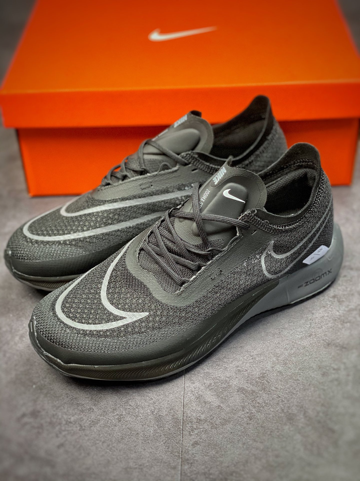 160 Nike ZoomX streakfly Proto 低帮跑鞋 DH9275-103