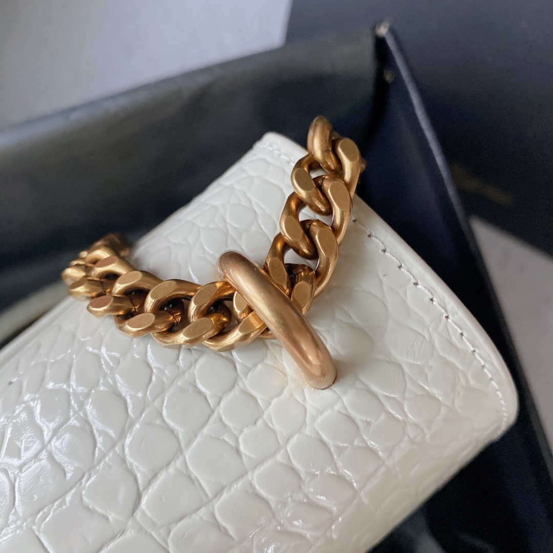 Dior Classic Handcrafted Luxury Leather Shoulder Bag Ref 6