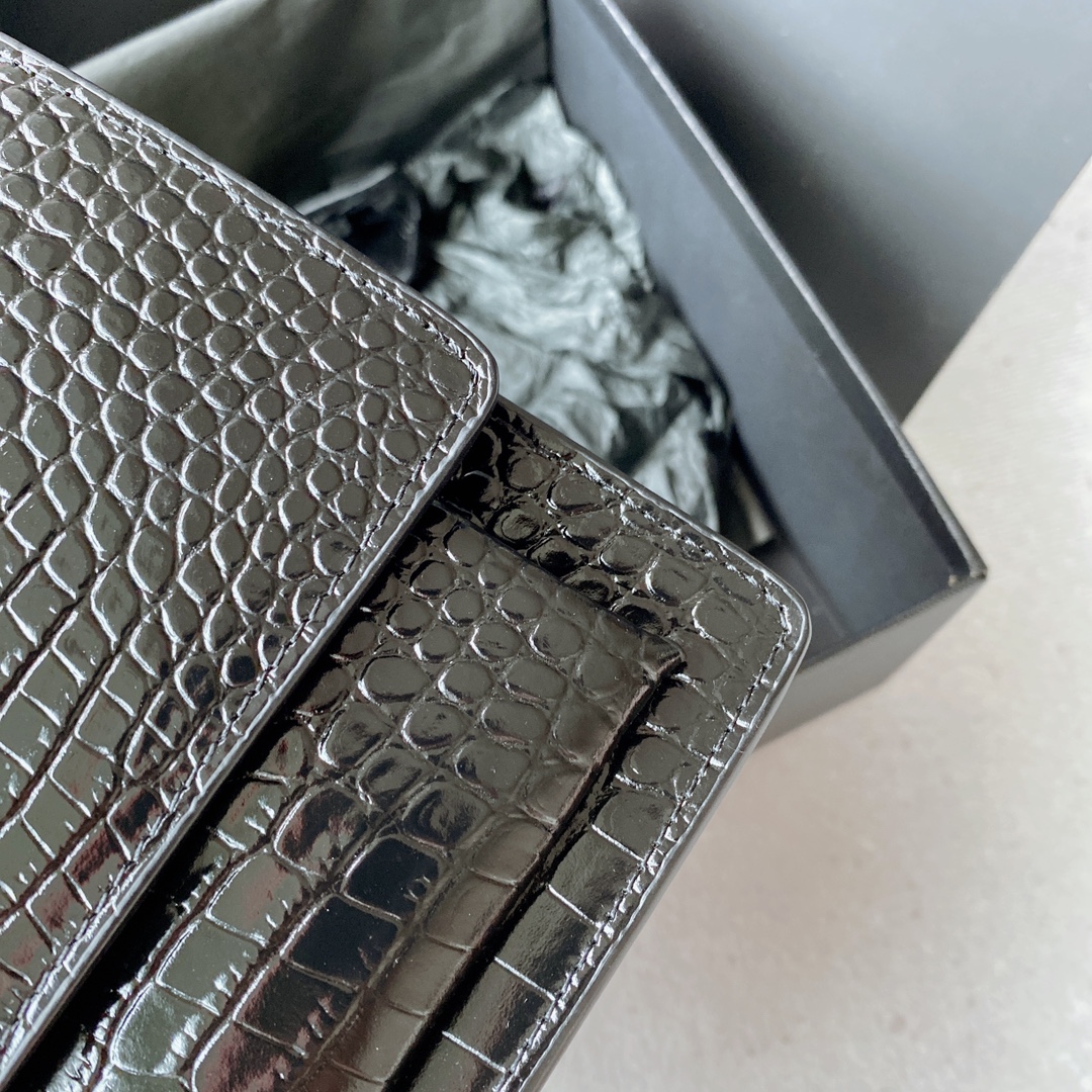 Chanel Classic Handcrafted Luxury Leather Shoulder Bag Ref 8