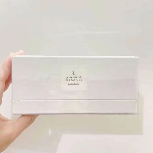 Yves Saint Laurent High-end Perfume Sample 7.5ml Set of Four - Exquisite Fragrances 1 Yves Saint Laurent High-end Perfume Sample 7.5ml Set of Four - Exquisite Fragrances