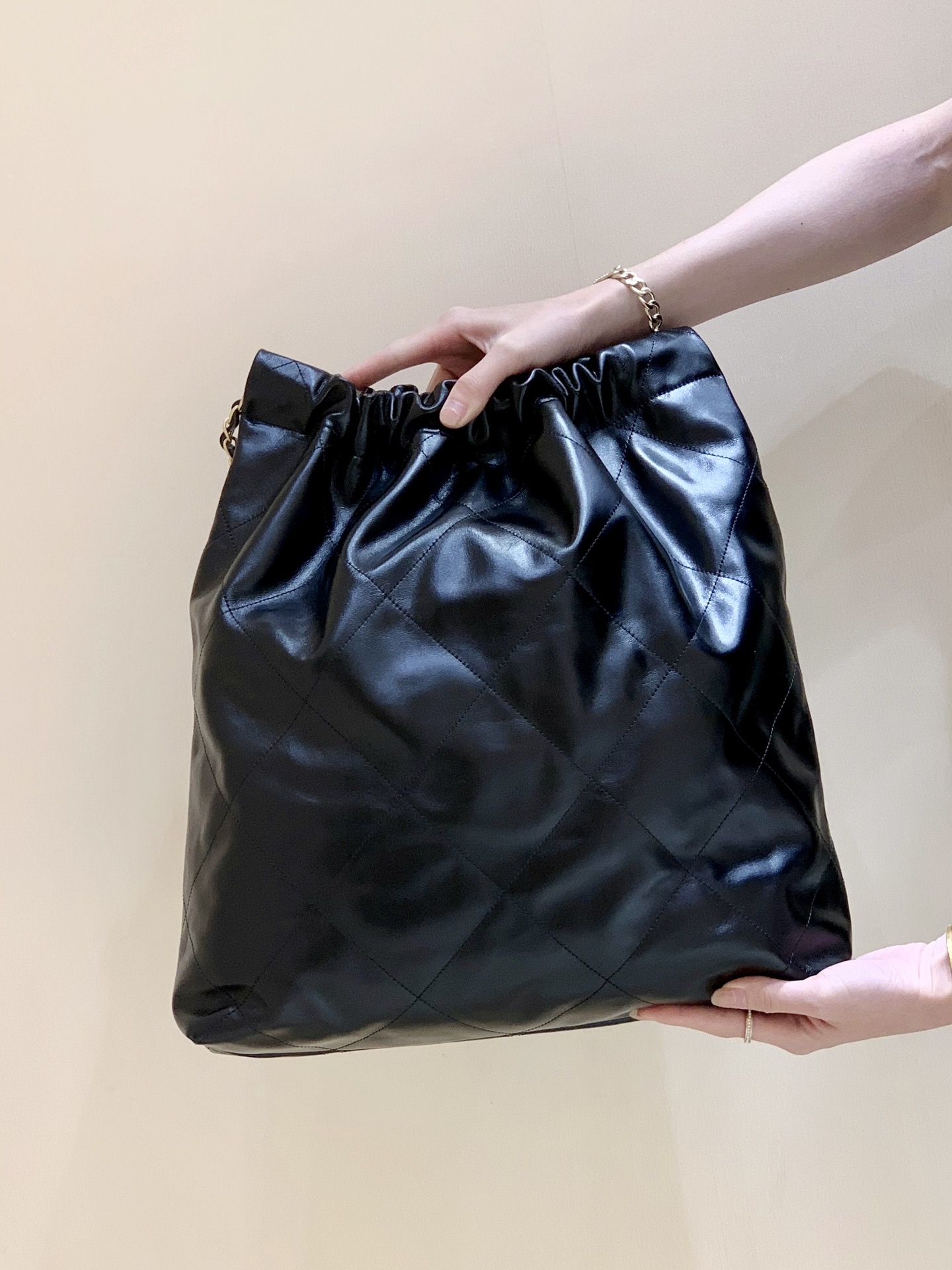 CHANEL 2022cc 春夏火爆22 bag 垃圾袋 AS3262黑皮金logo