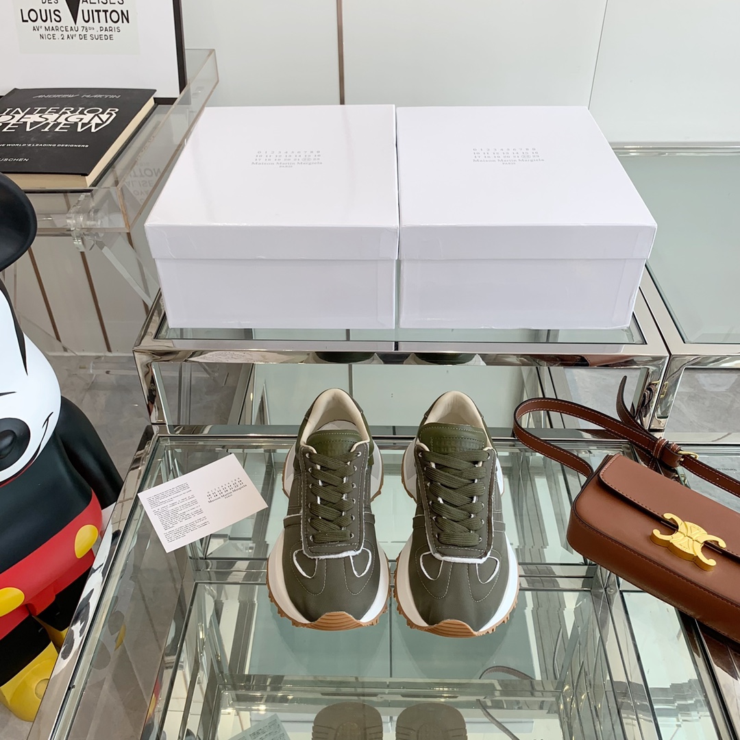 NO:165641,MM6【Maison Margiel*】Wangfong Daddy Shoes ZP developed, the upper is made of a special fabric with excellent breathability, space cotton calfskin, and the inner part is made of Australian water-dyed leather with extremely high comfort. Exclusive open mold original Nei grinding velvet sole Size 35-44, casual shoes/sports shoes, masion margiela, sneakers, cowhide19860909MM6【Maison Margiel*】王炸老爹鞋 ZP开发,鞋面采用透气性极佳的特殊布料太空棉小牛皮、内里用舒适度极高的澳洲水染皮,独家开模原版奈磨绒大底 码数35-44,休闲鞋/运动鞋,masion margiela,sneakers,cowhide,Women's Shoes