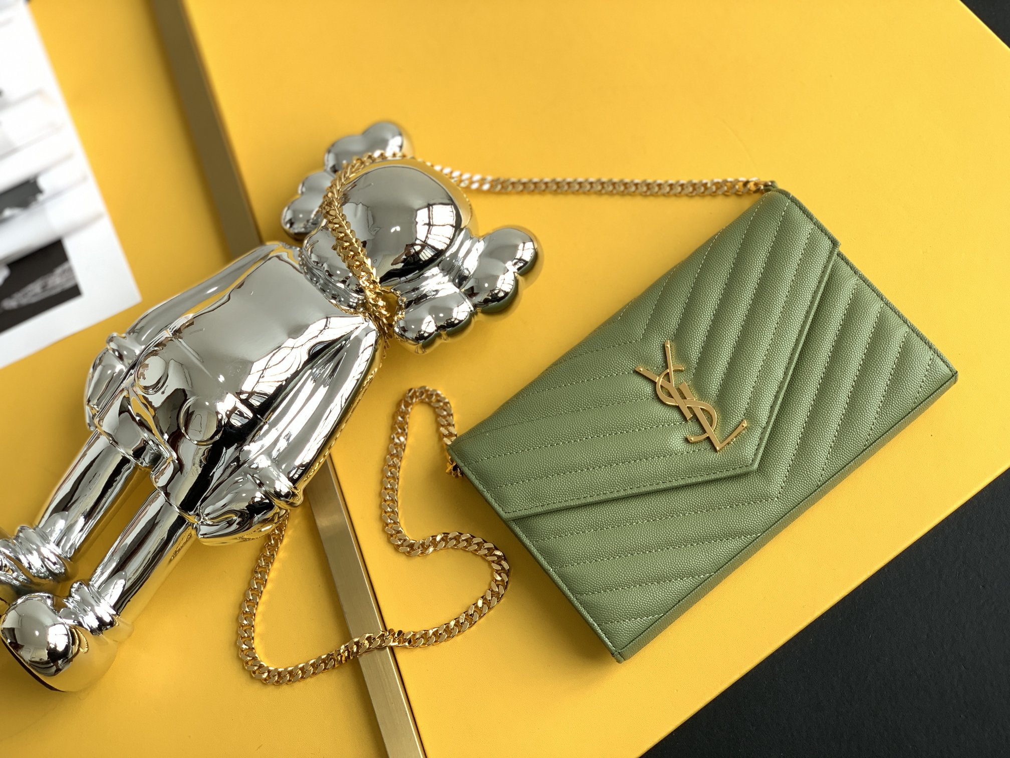 Caviar Pebbled Calfskin Envelope Bag Chain Bag Flap Multi Card Slots