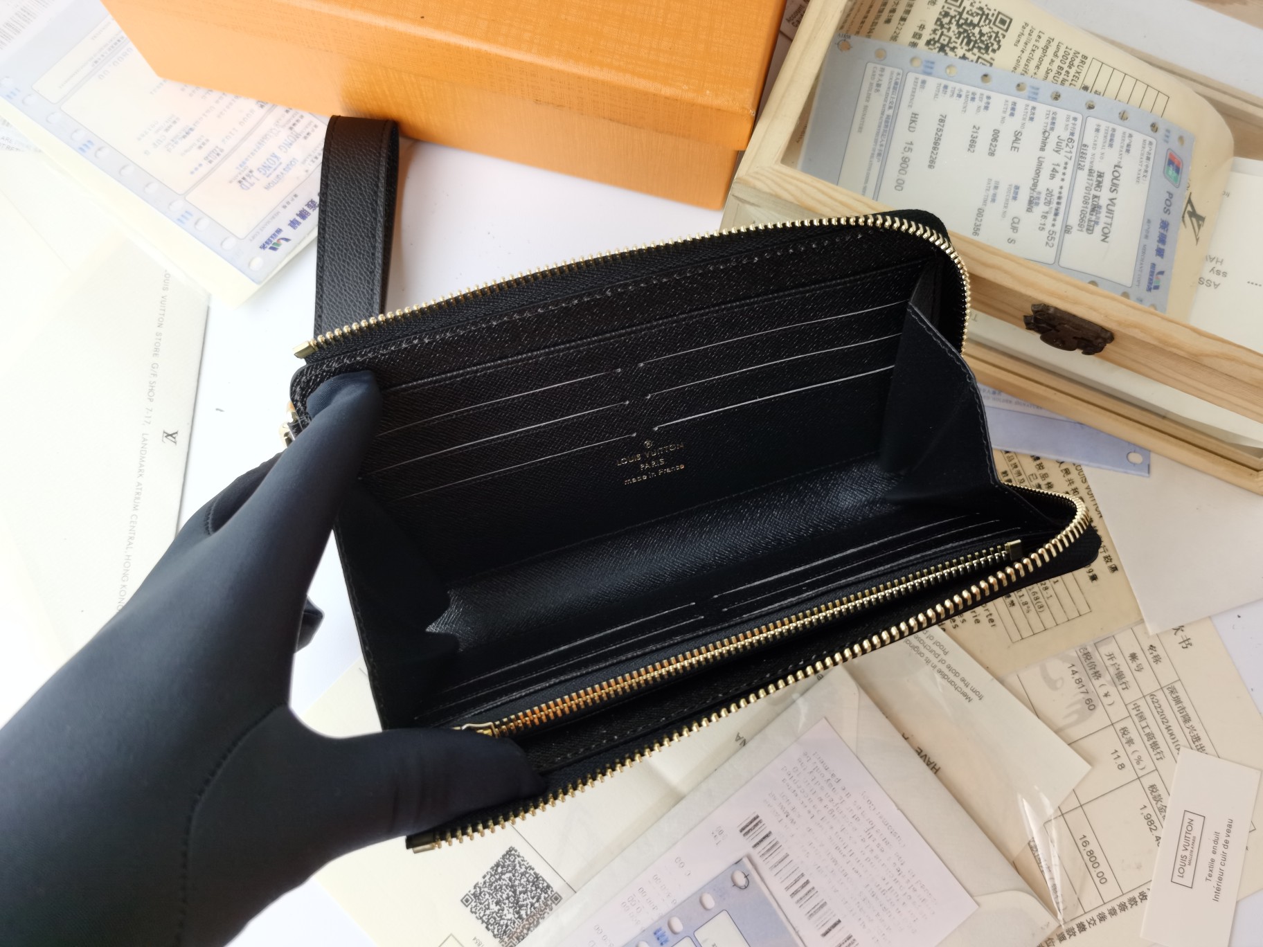 Zippy Dragonneラップ財布 - シンプルでスタイリッシュなデザイン