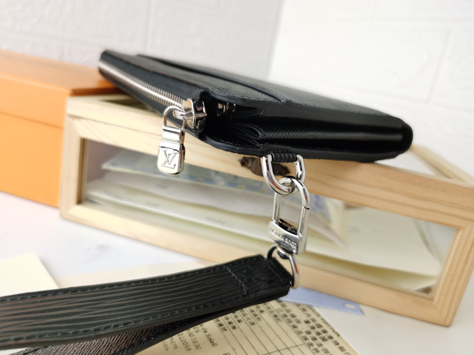 Zippy Dragonne ラウンドファスナー財布 - 旅行スタイルのエレガンス