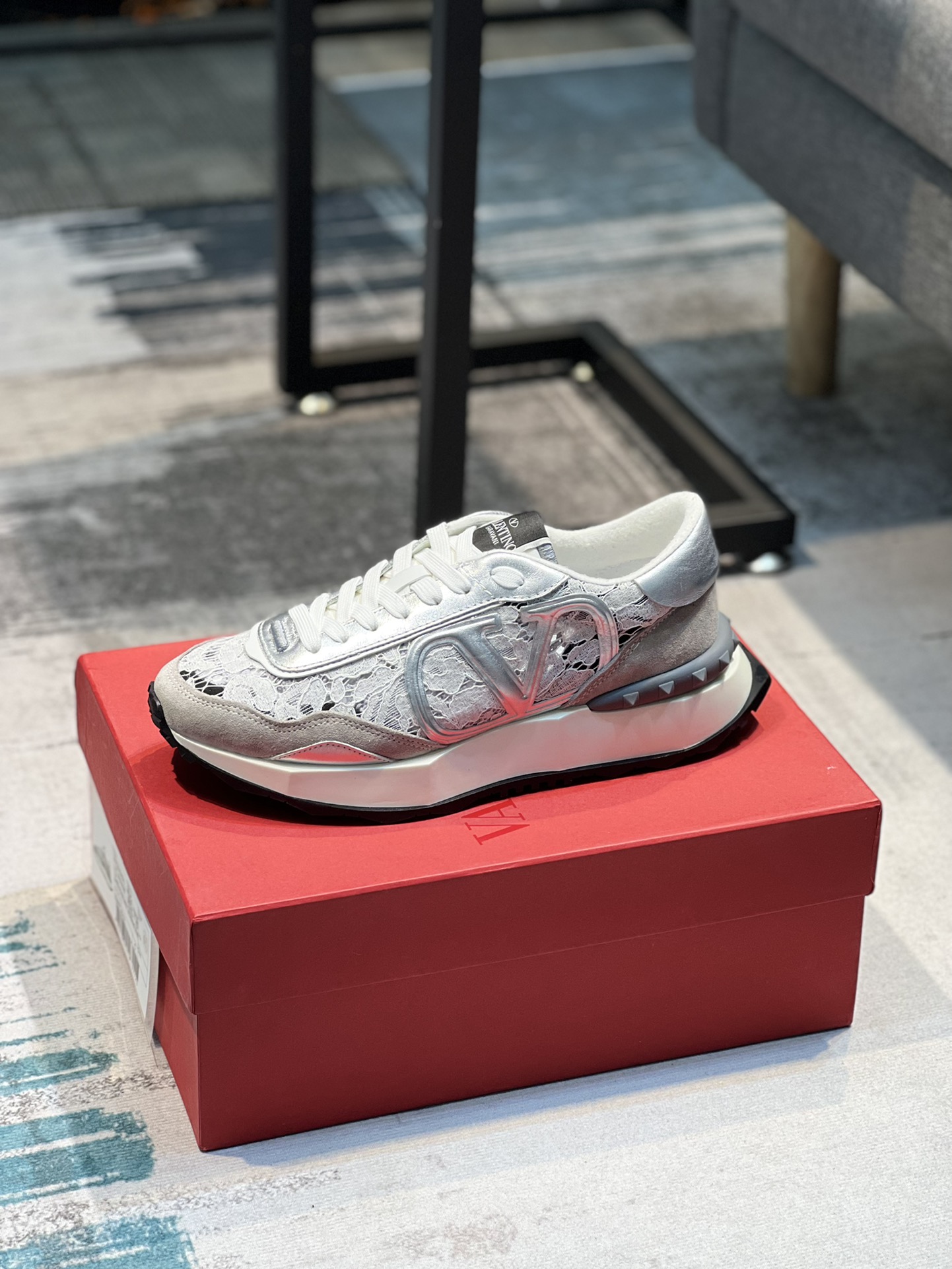 K0 VALENTNO 华伦天奴情侣款👫 2022春夏镂空系列，时尚轻盈，原版工艺制作，情侣款：35-44，45 46🉑️定做