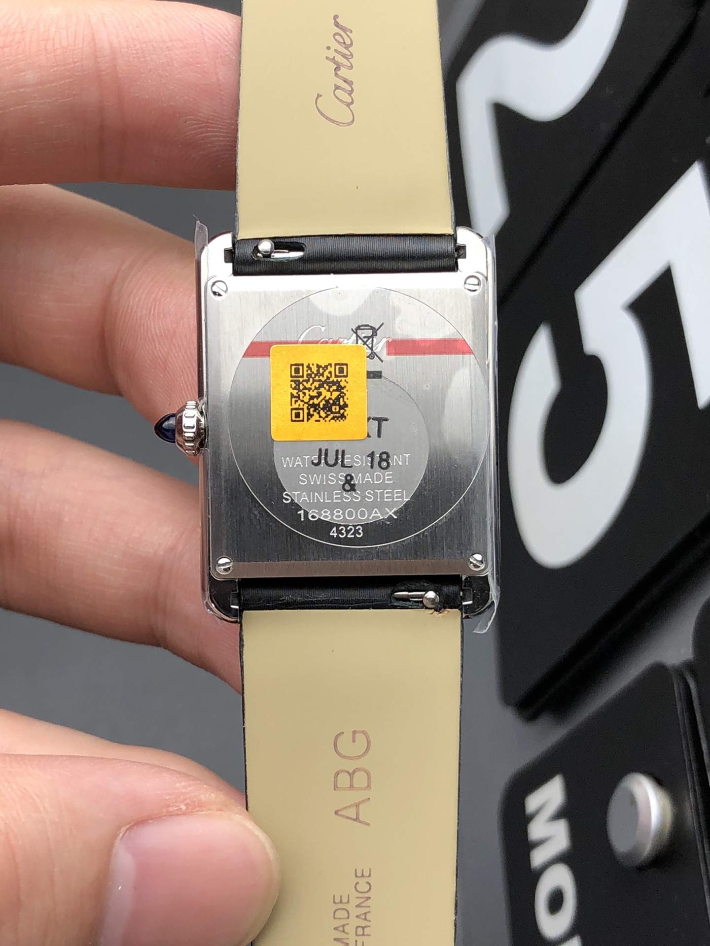 Cartier K11 钻圈坦克