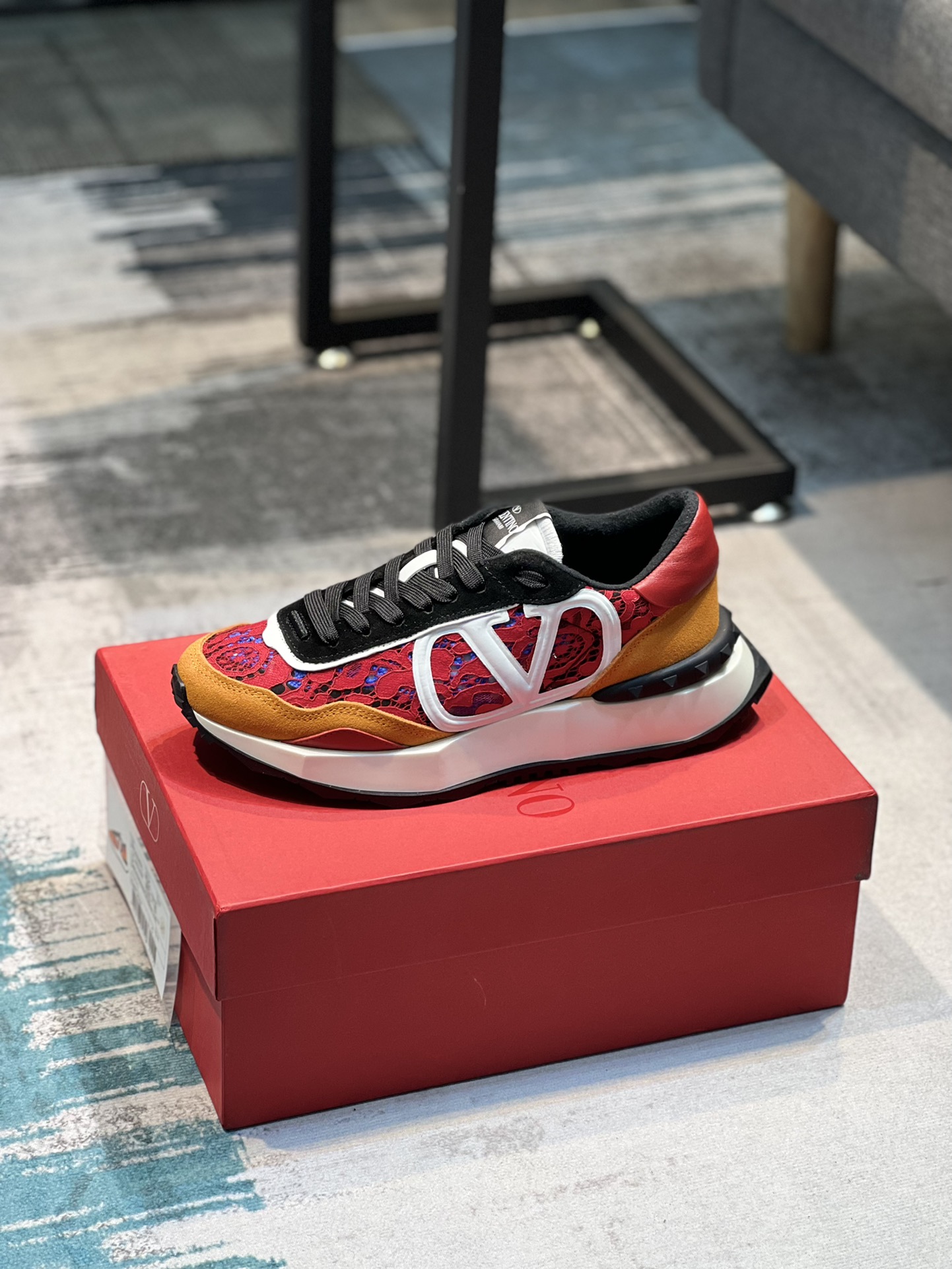 K0 VALENTNO 华伦天奴情侣款👫 2022春夏镂空系列，时尚轻盈，原版工艺制作，情侣款：35-44，45 46🉑️定做