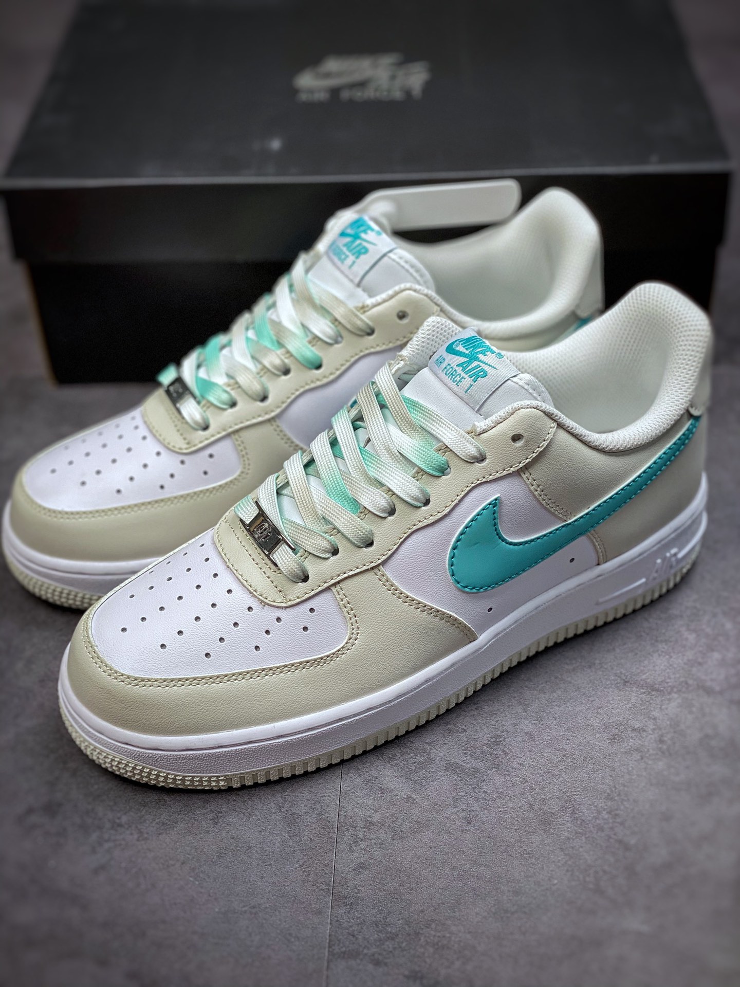 220 Nike Air Force 1 Low 07 灰白蓝勾 LZ6699-555