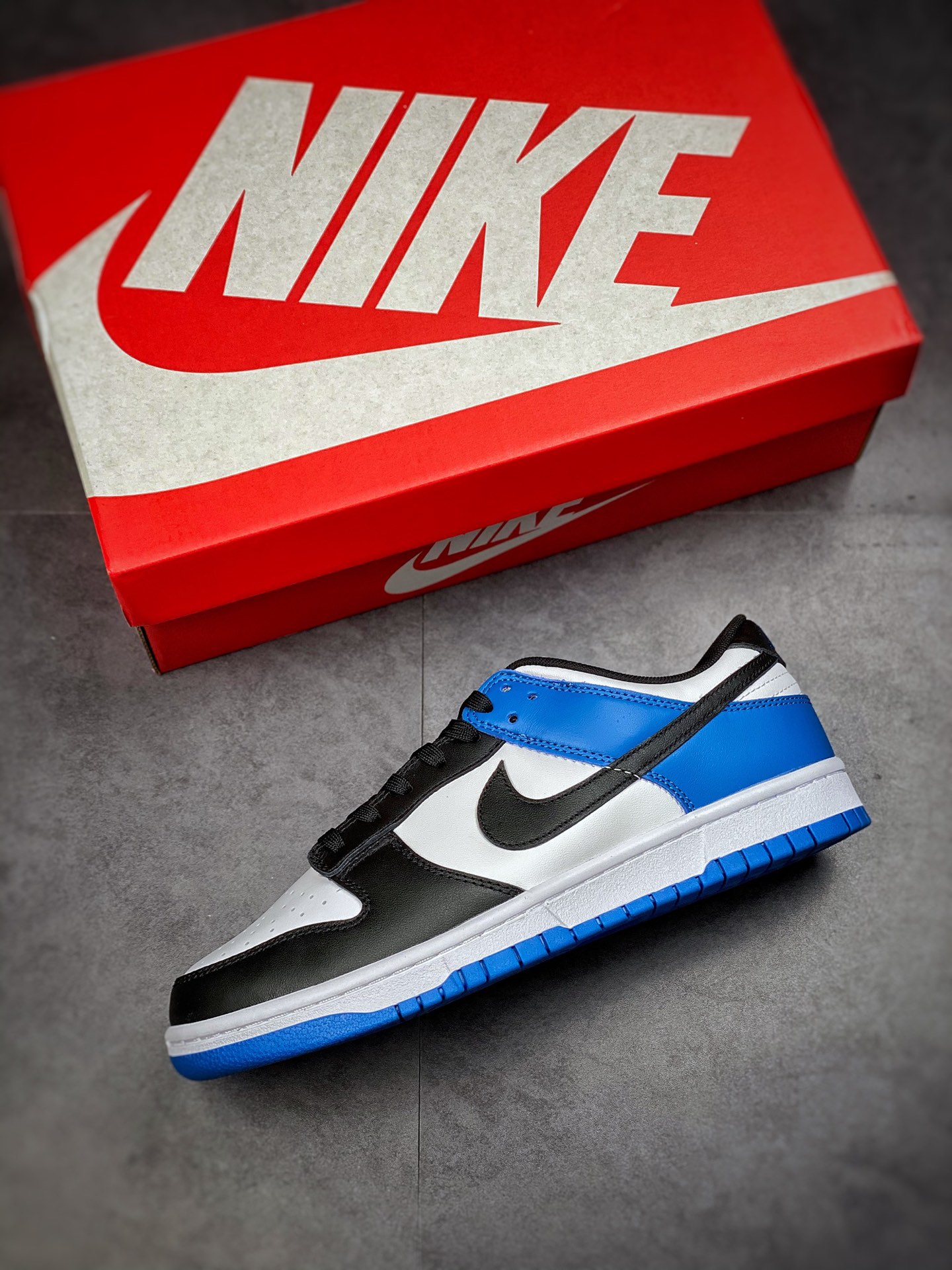 320 Nike Dunk Low ”Black/Blue” 黑蓝脚趾独家新色DO7412-998