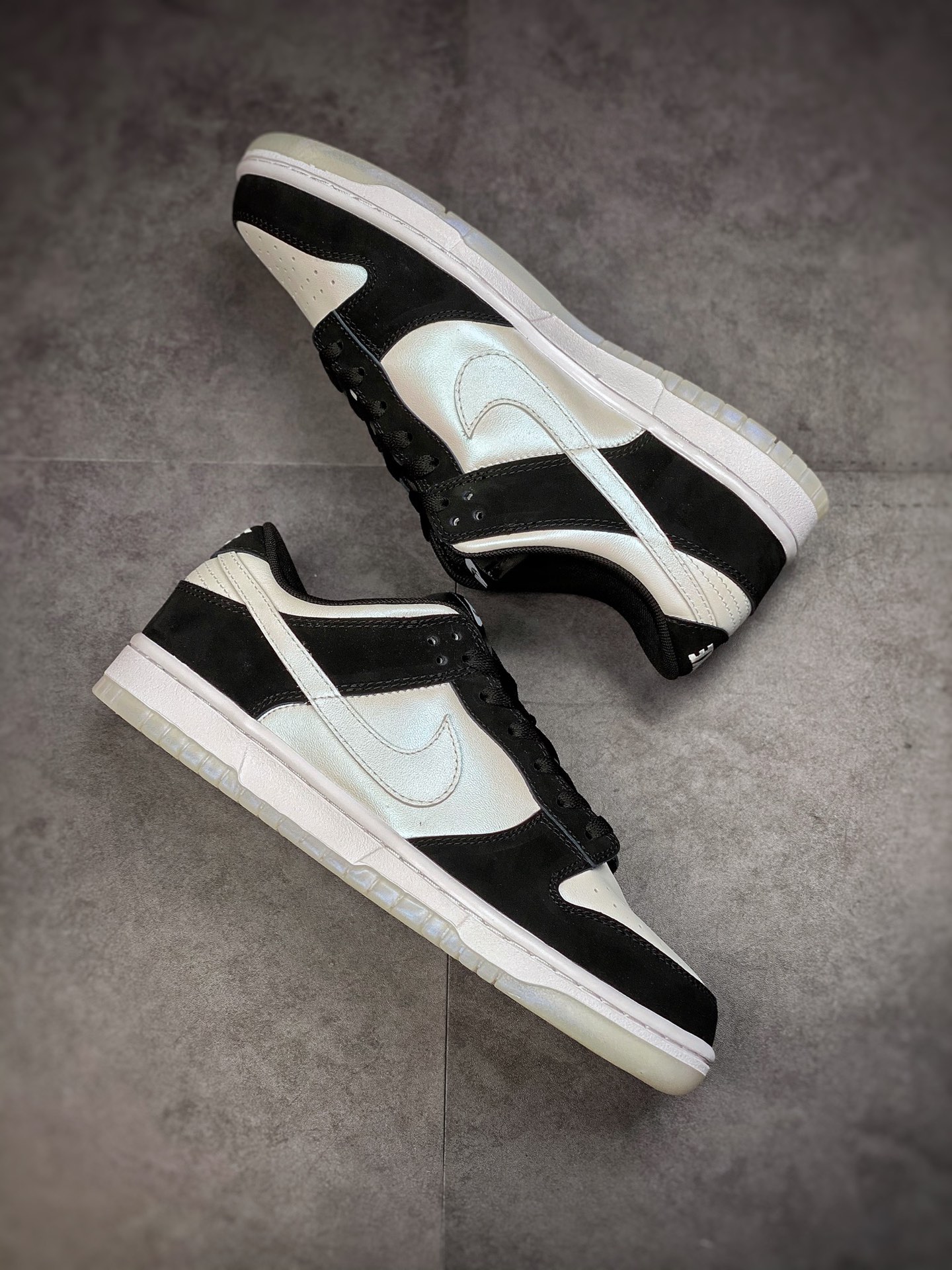 320 Nike Dunk Low ”White/Black” 钻石熊猫 DO7412-985