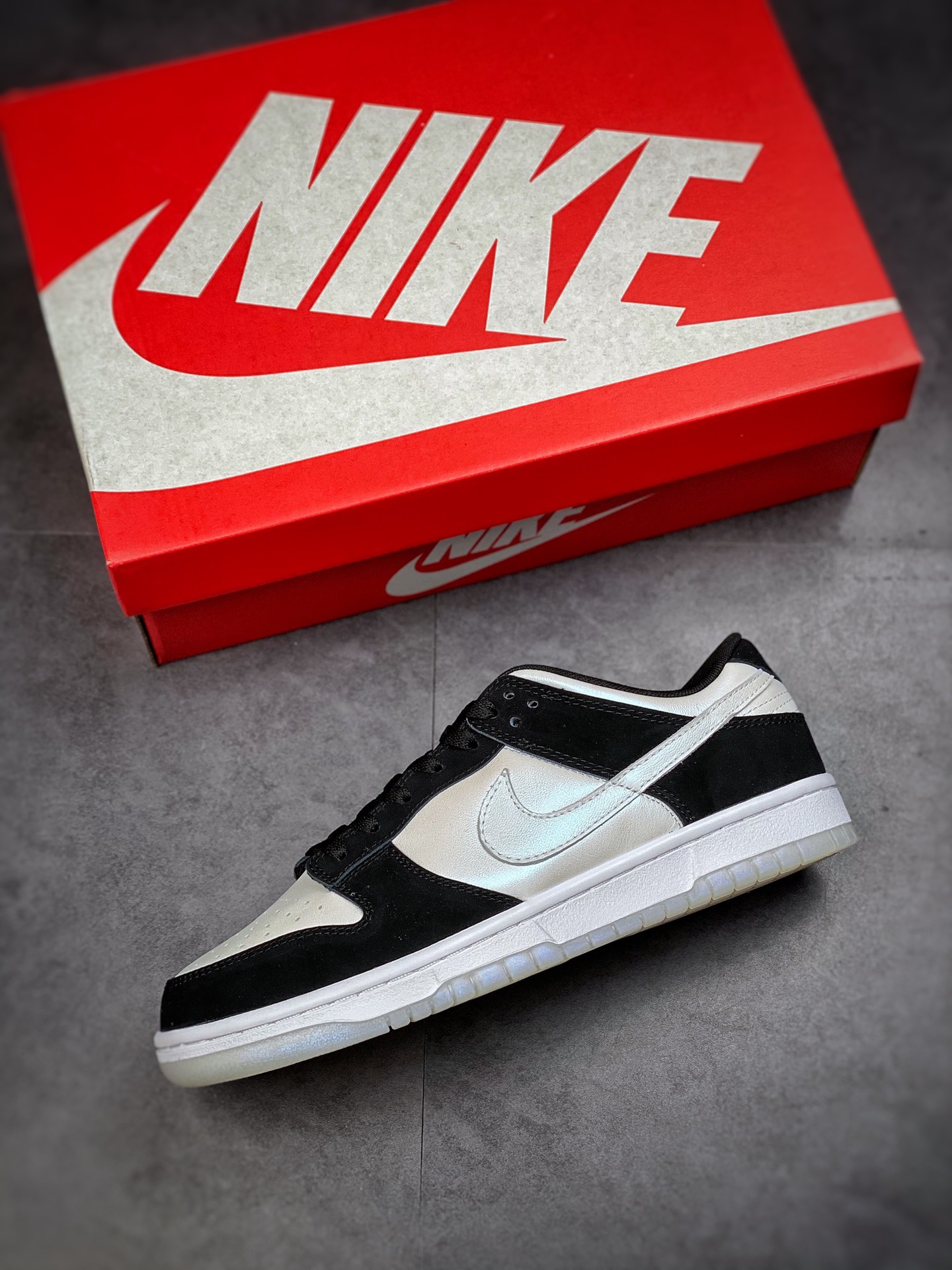 320 Nike Dunk Low ”White/Black” 钻石熊猫 DO7412-985