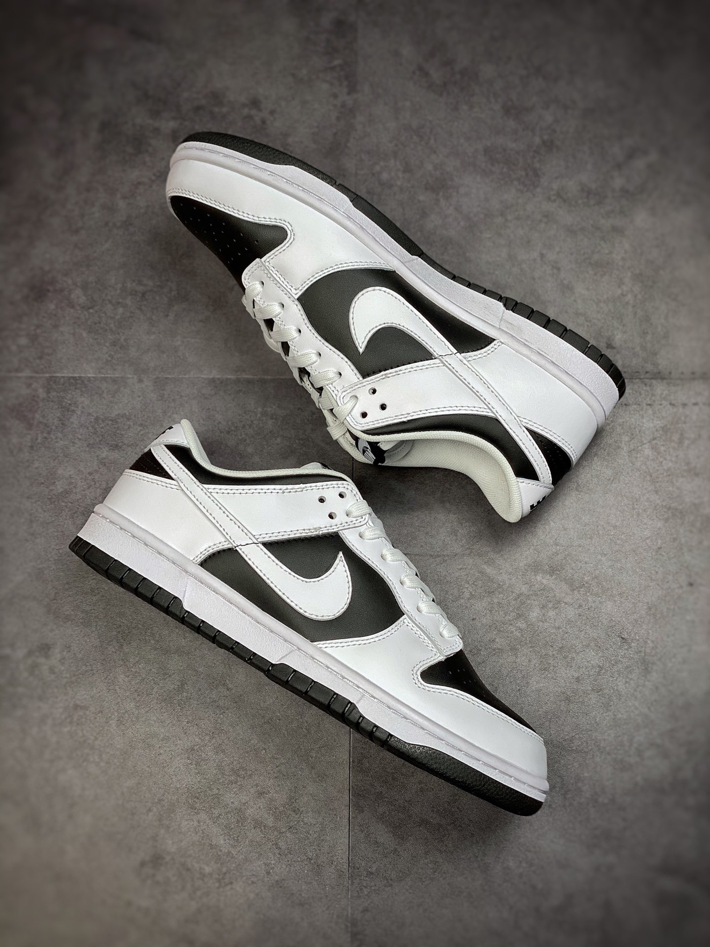 320 Nike Dunk Low ”White/Black” 反转白黑熊猫 DO7412-993