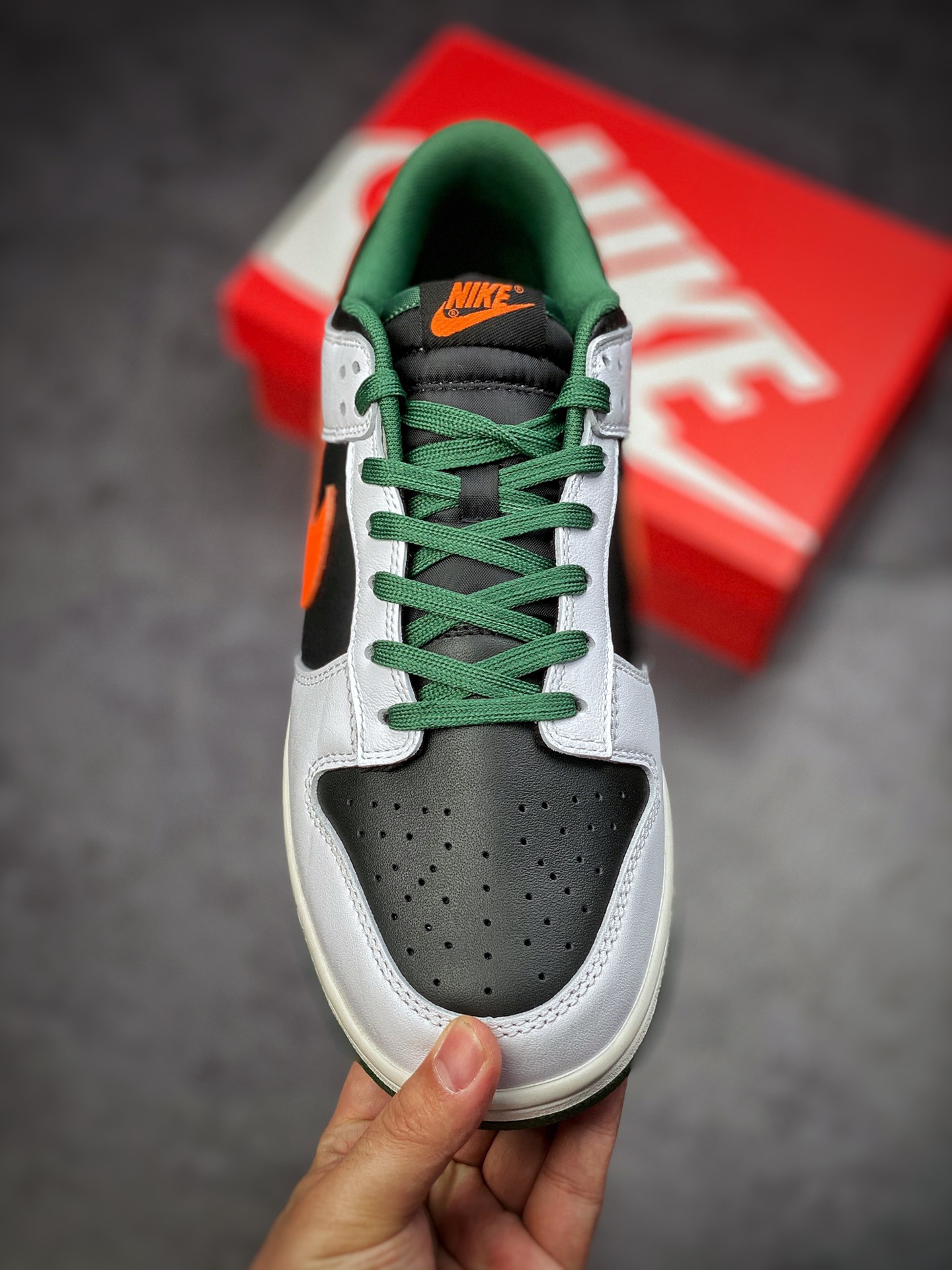 320 Nike Dunk Low ”White/Black/Green” 白黑绿 DO7412-997