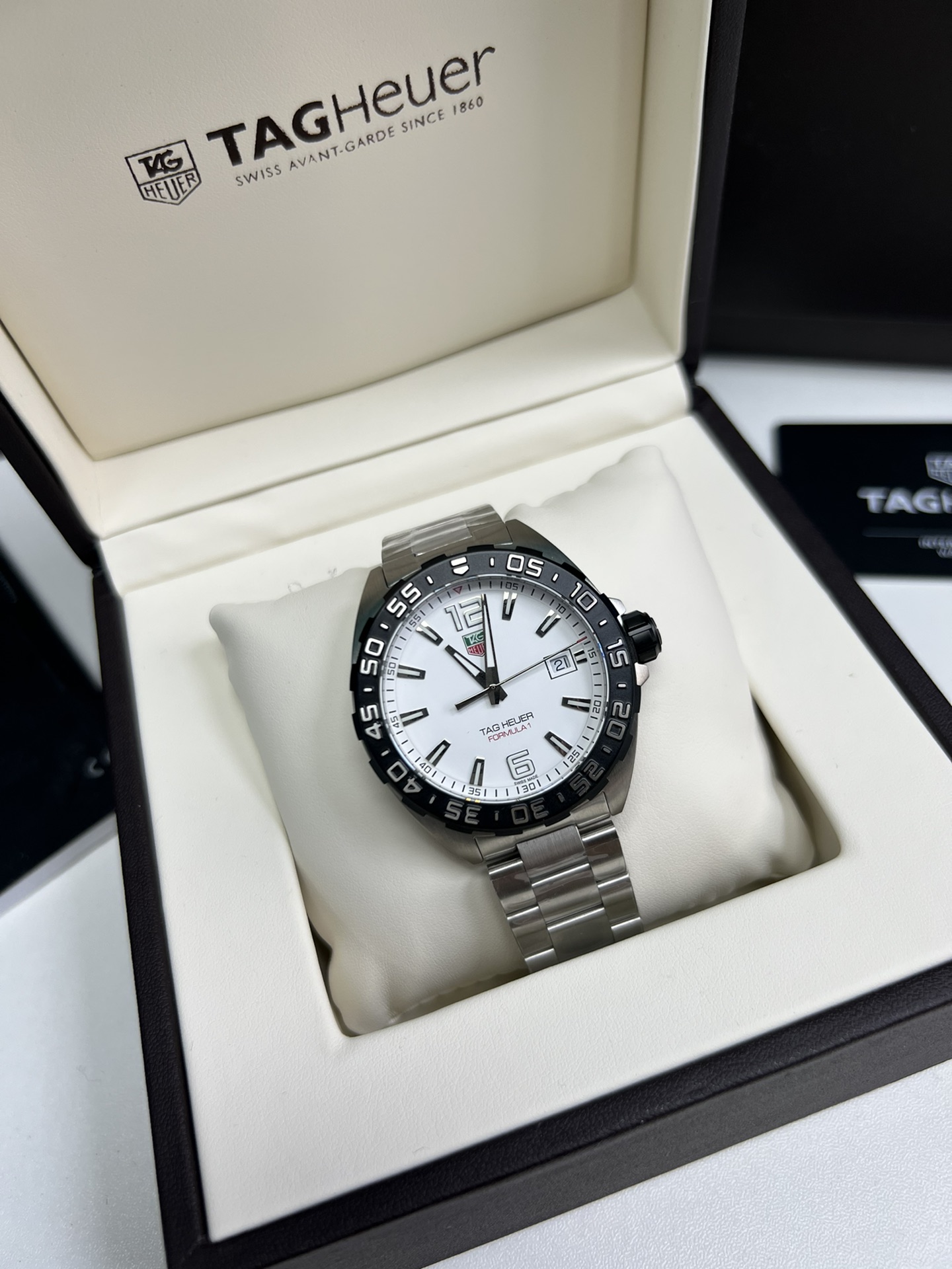 Lote de relojes de cuarzo originales Tagheuer TAG Heuer serie F1, más de 10,000 contadores, tanto en términos de mano d…