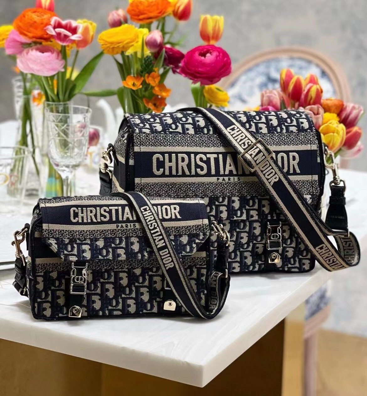 NO:558412,Large and small upper body renderings...!  !  ,Dior men's bag,dior19860909大小号上身效果图...！！,迪奥男包,dior,Bag